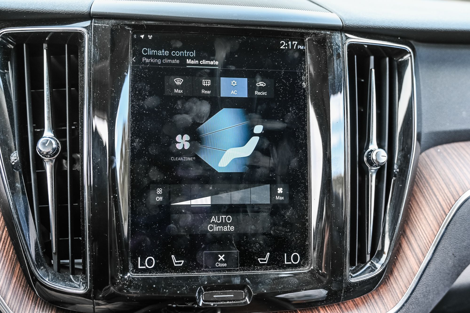 Volvo XC60  2021 à Pointe-Claire, Québec