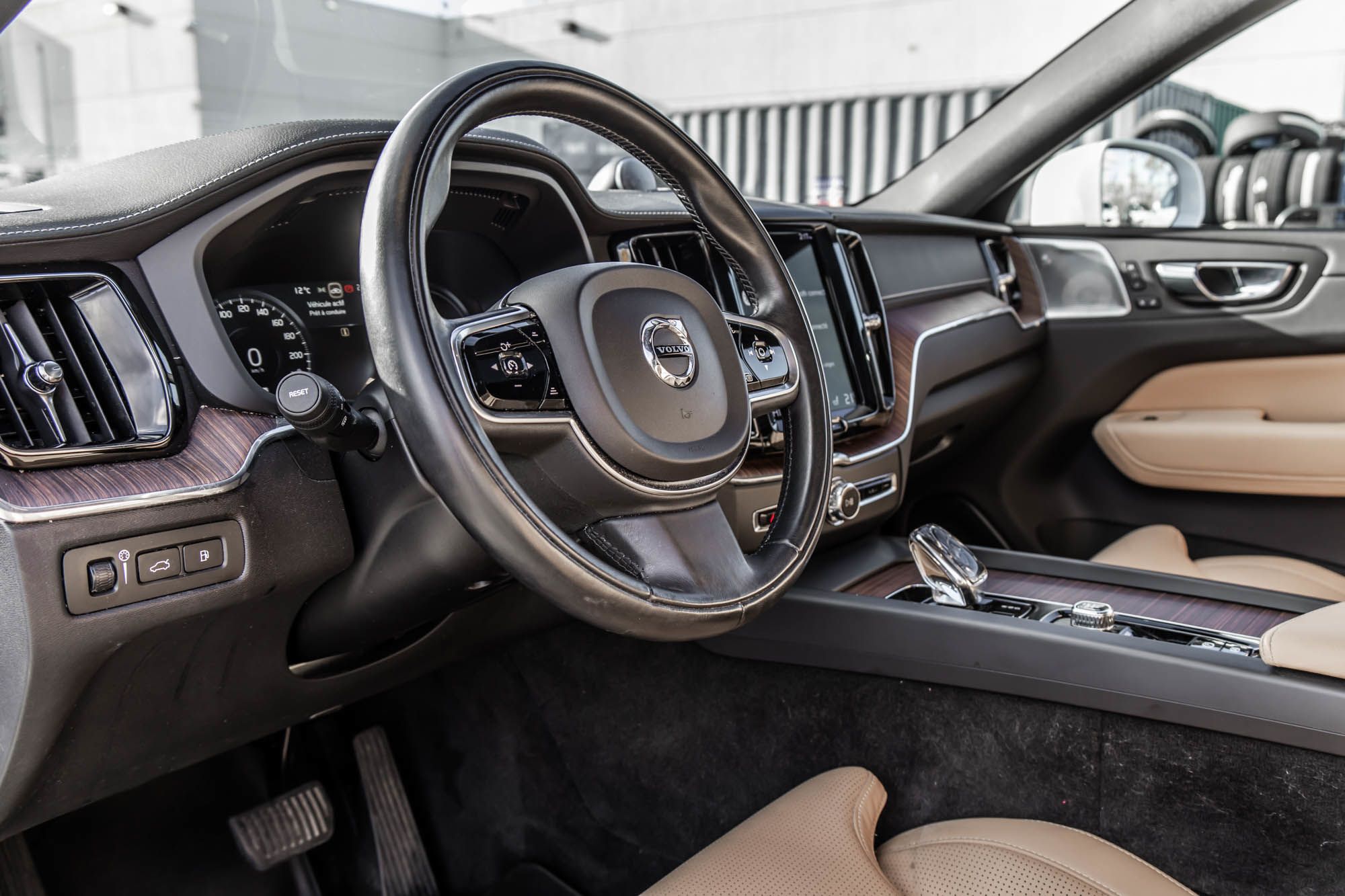 2021 Volvo XC60 in Pointe-Claire, Quebec