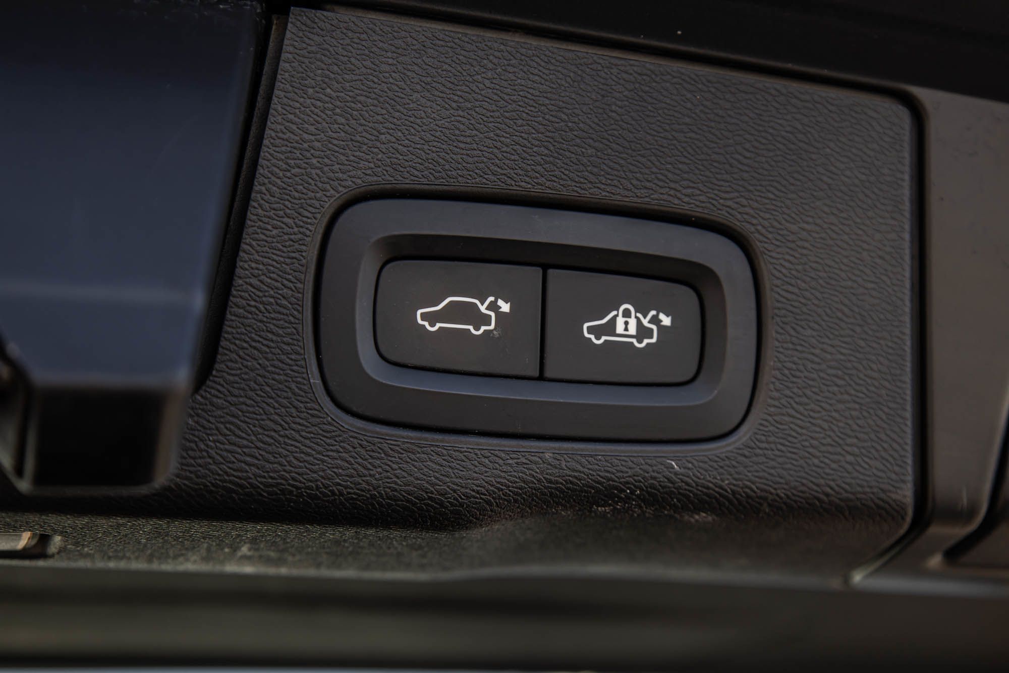 2021 Volvo XC60 in Pointe-Claire, Quebec