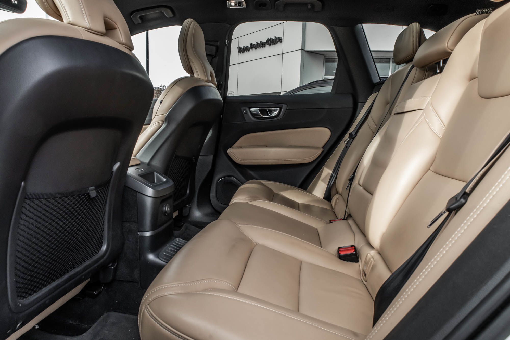 2021 Volvo XC60 in Pointe-Claire, Quebec