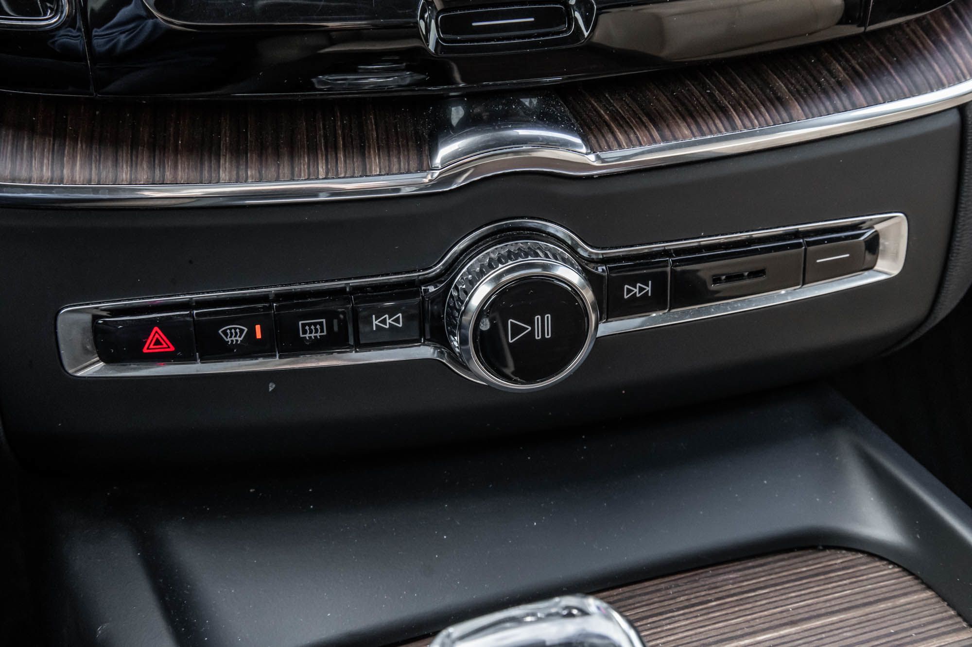 2021 Volvo XC60 in Pointe-Claire, Quebec