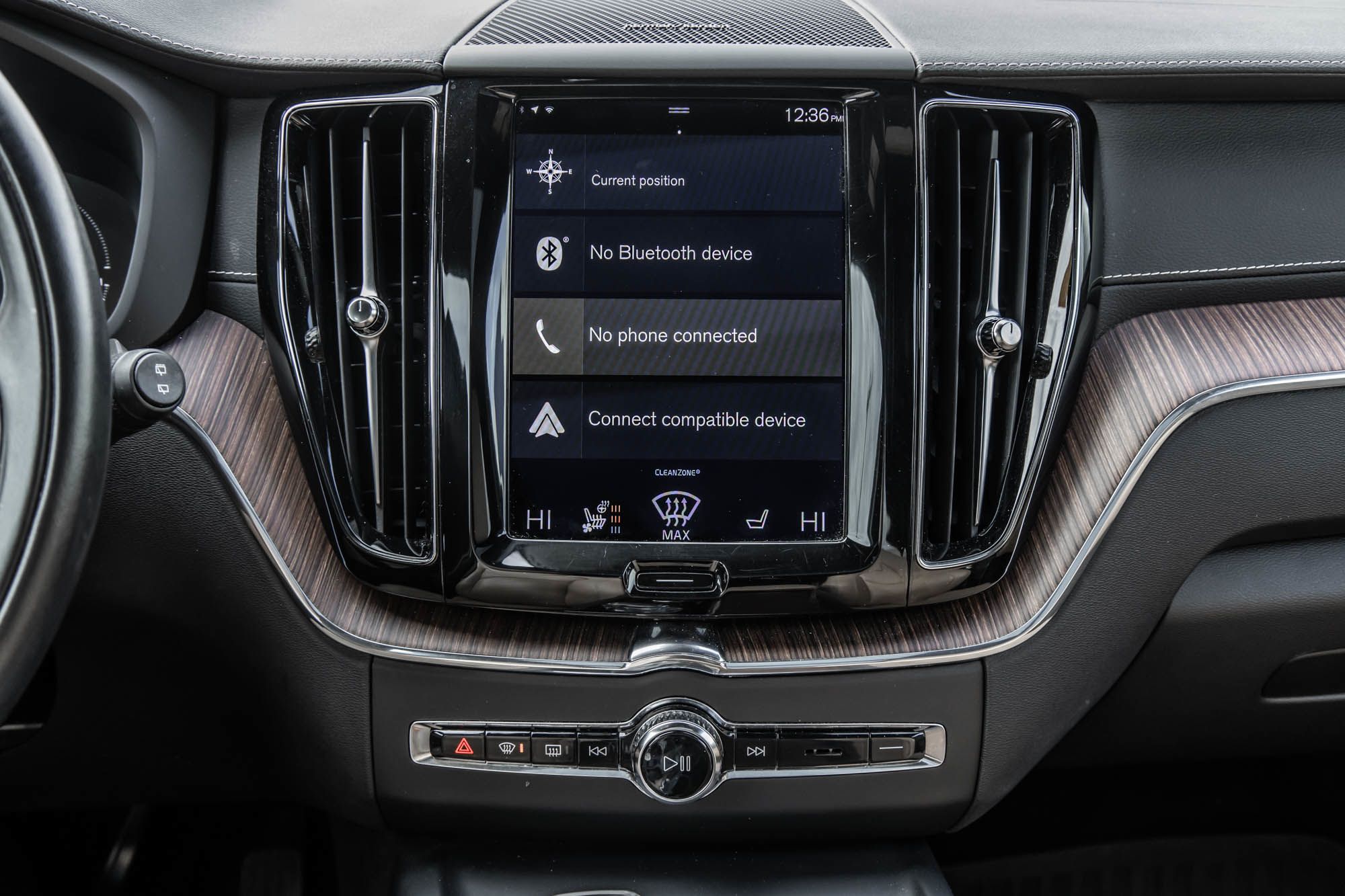 2021 Volvo XC60 in Pointe-Claire, Quebec