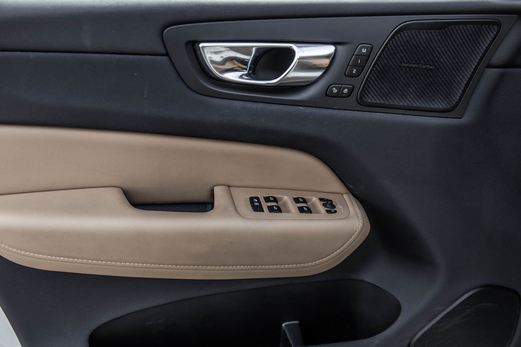 2021 Volvo XC60 in Pointe-Claire, Quebec