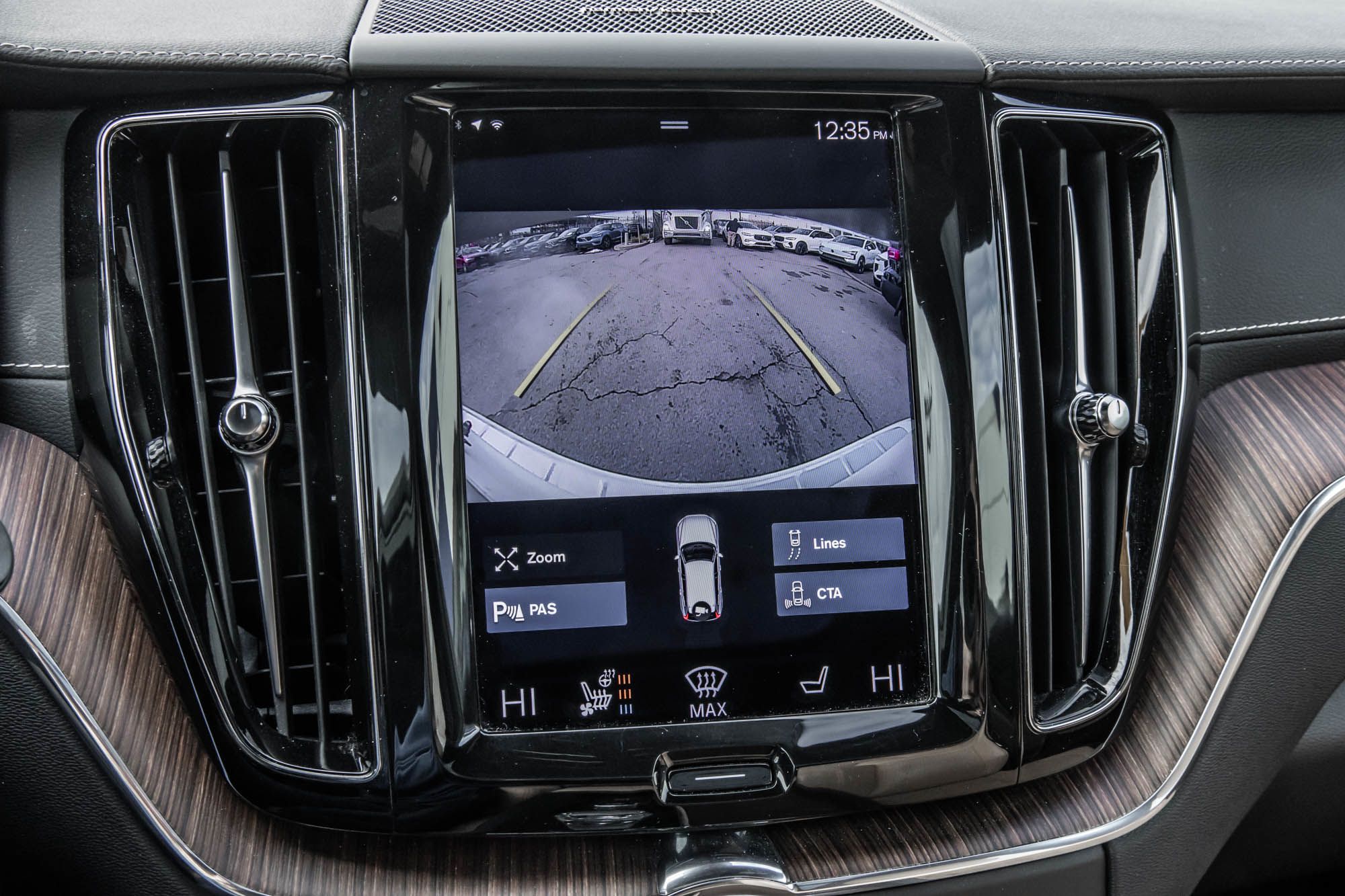 2021 Volvo XC60 in Pointe-Claire, Quebec