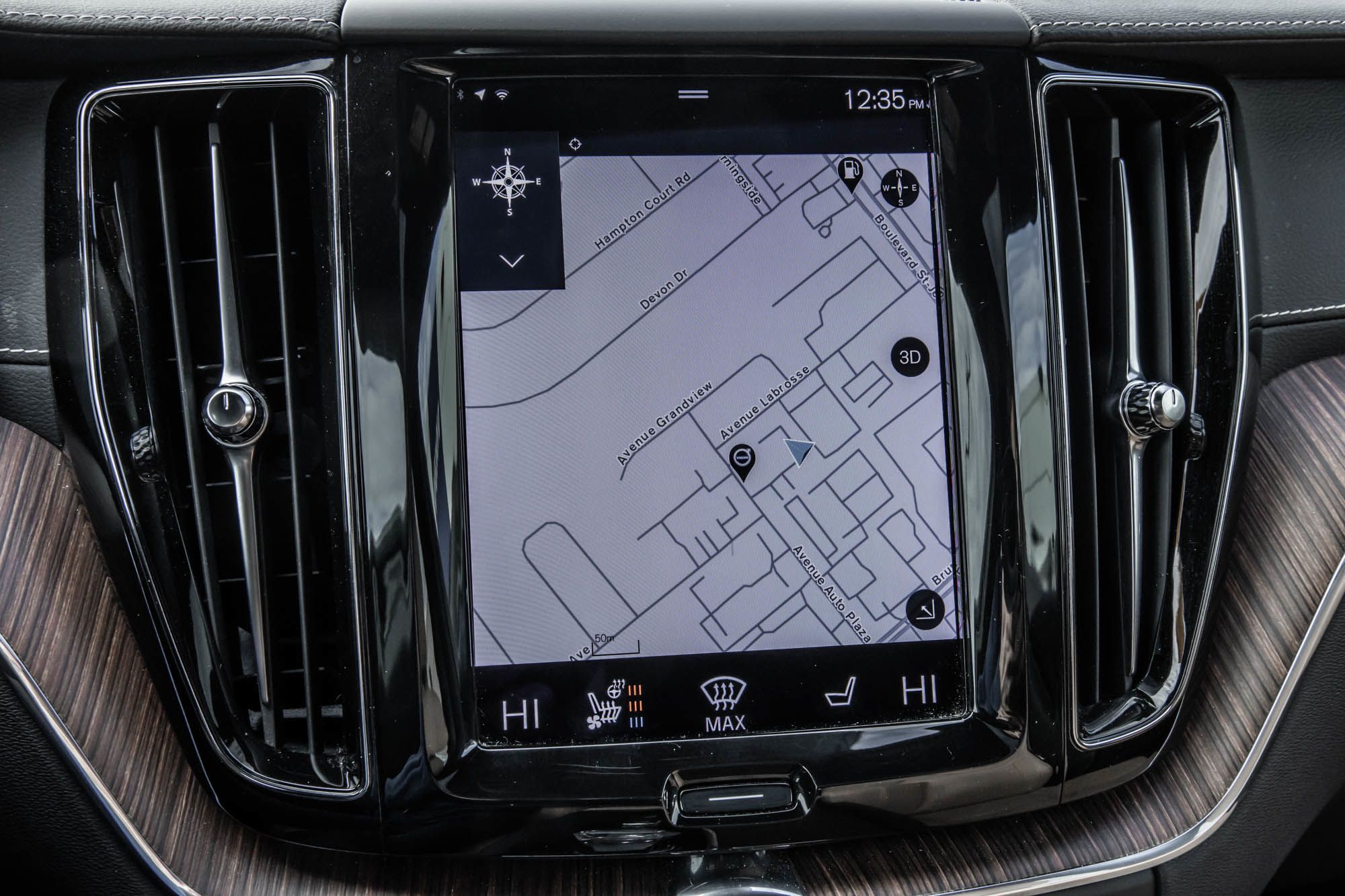 2021 Volvo XC60 in Pointe-Claire, Quebec