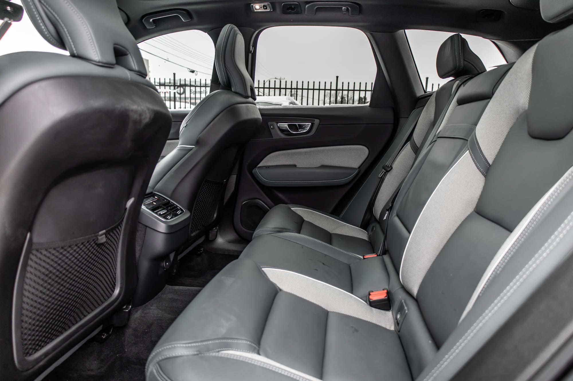 2021 Volvo XC60 in Pointe-Claire, Quebec