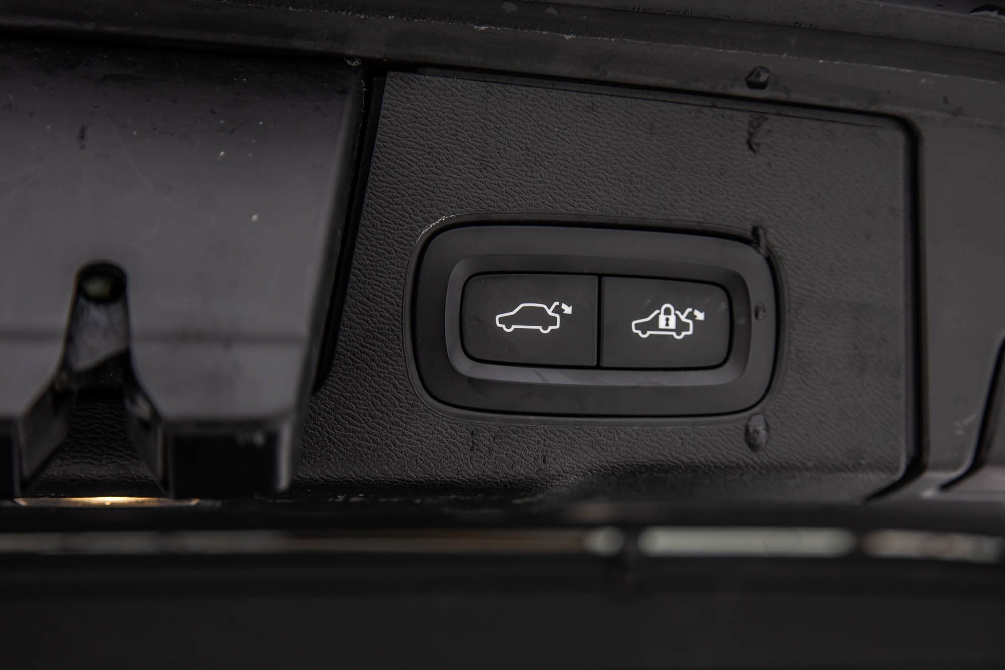 2021 Volvo XC60 in Pointe-Claire, Quebec