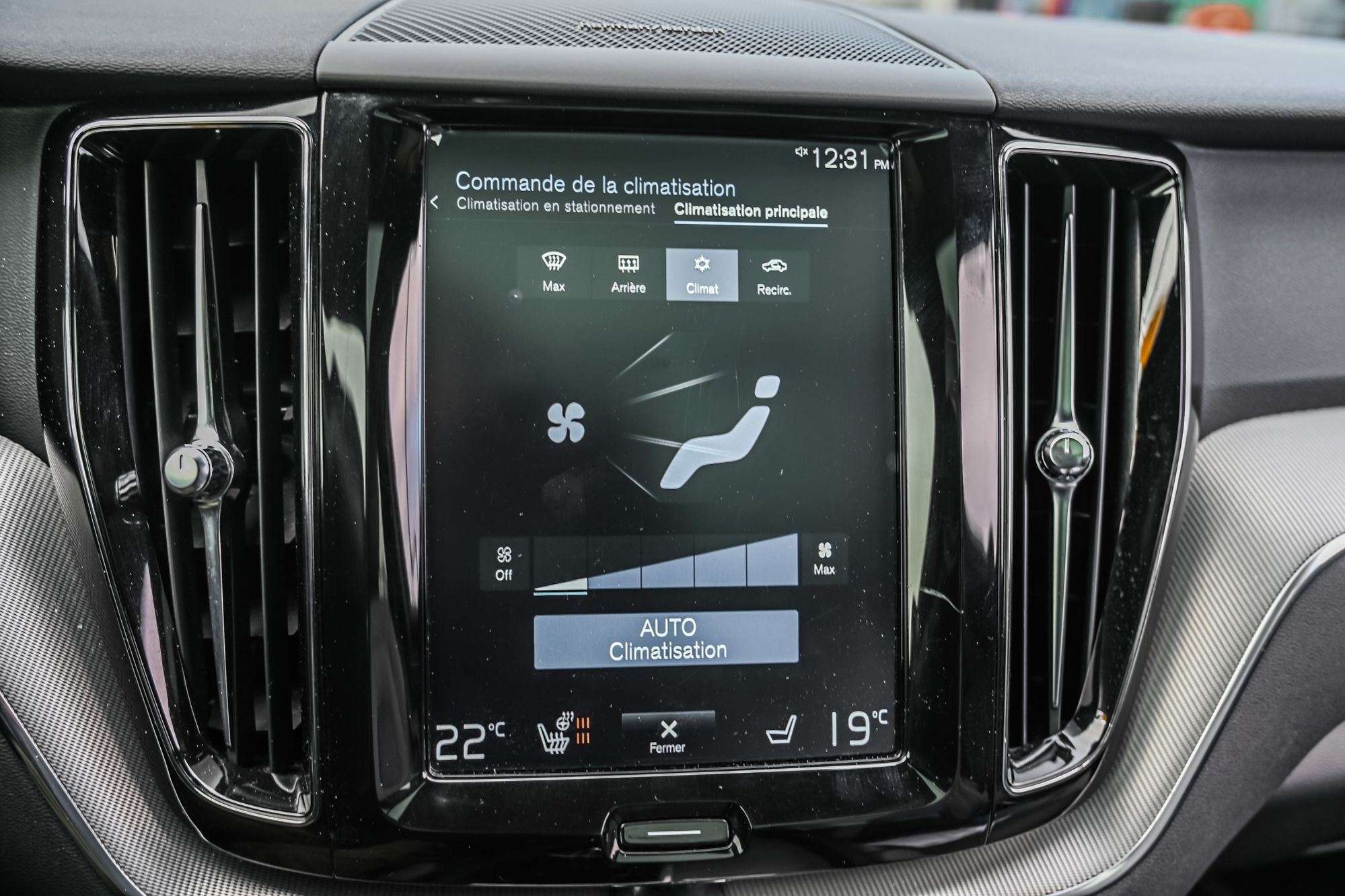 Volvo XC60  2021 à Pointe-Claire, Québec