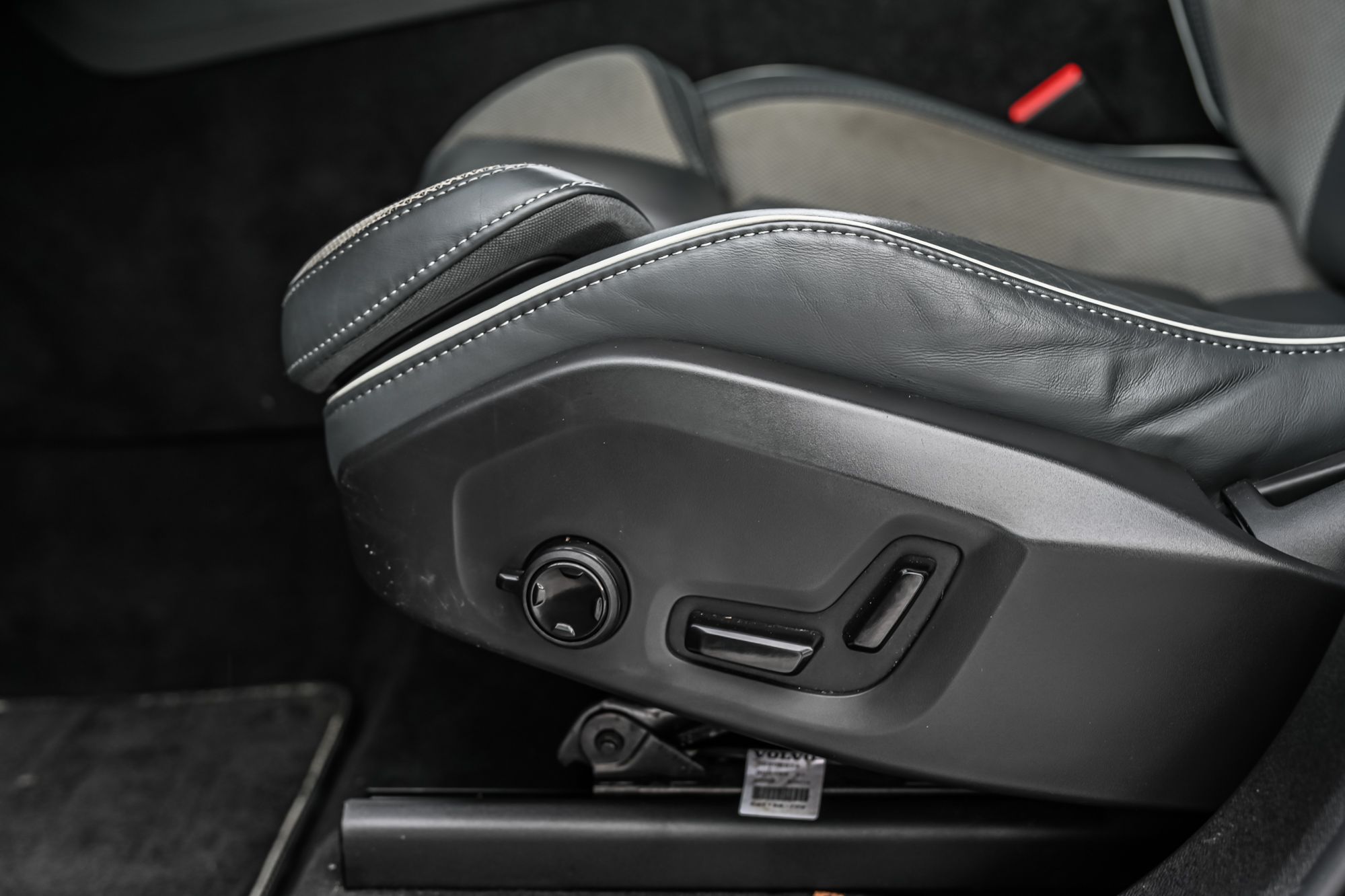 Volvo XC60  2021 à Pointe-Claire, Québec