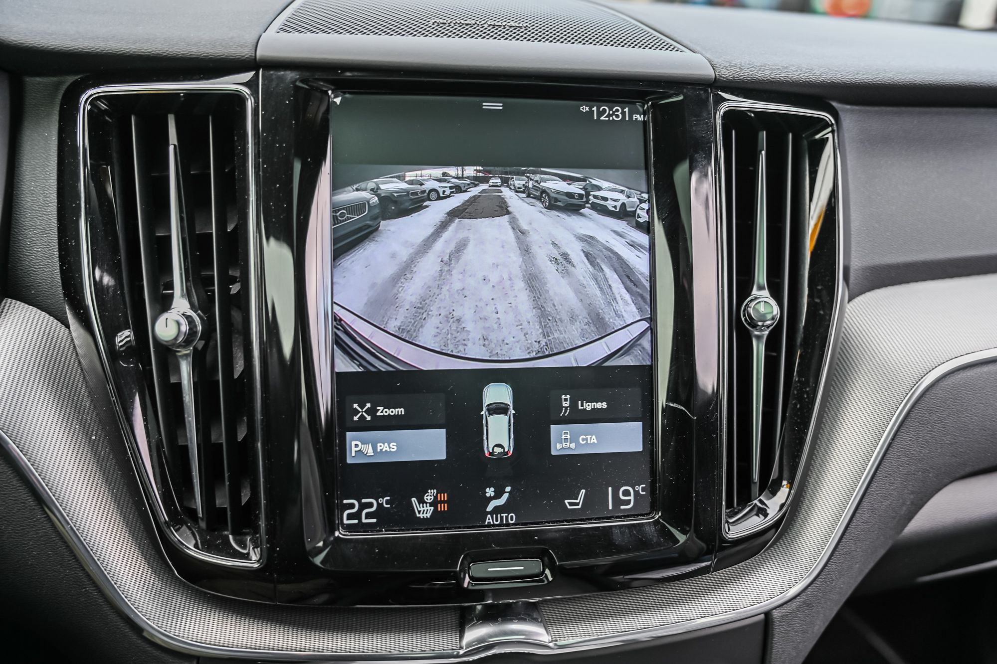 Volvo XC60  2021 à Pointe-Claire, Québec