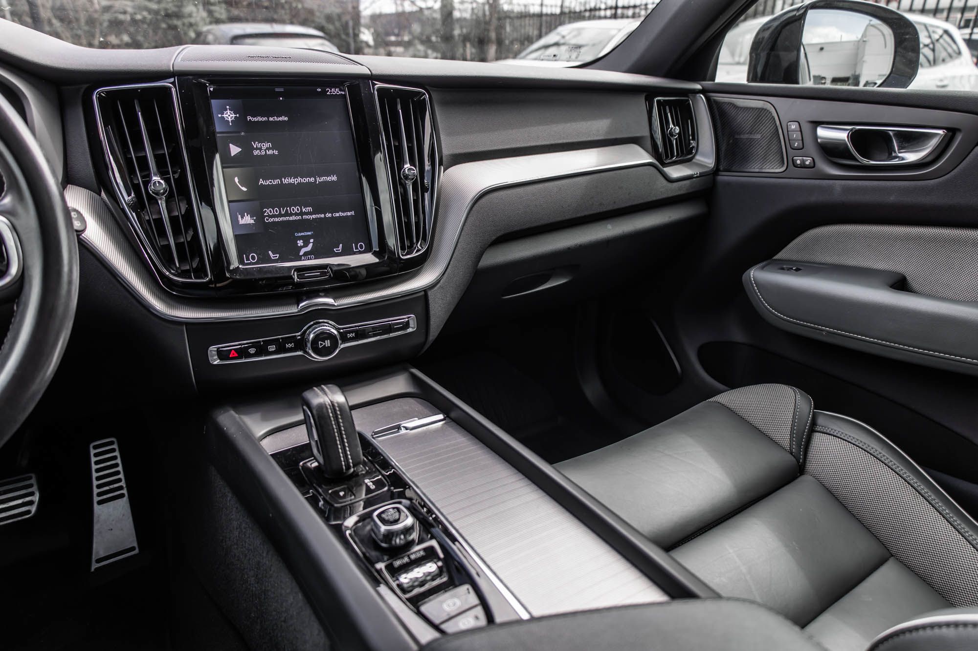 2021 Volvo XC60 in Pointe-Claire, Quebec