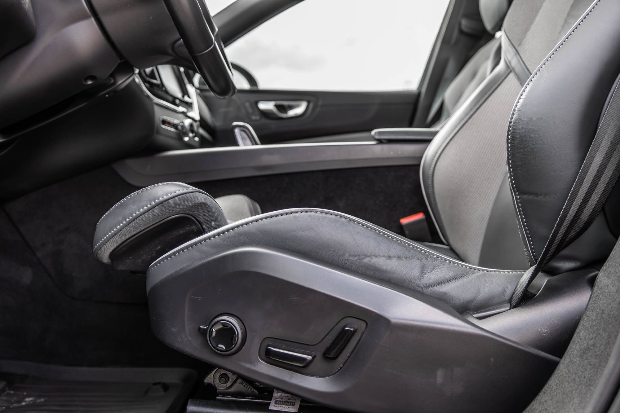 2021 Volvo XC60 in Pointe-Claire, Quebec