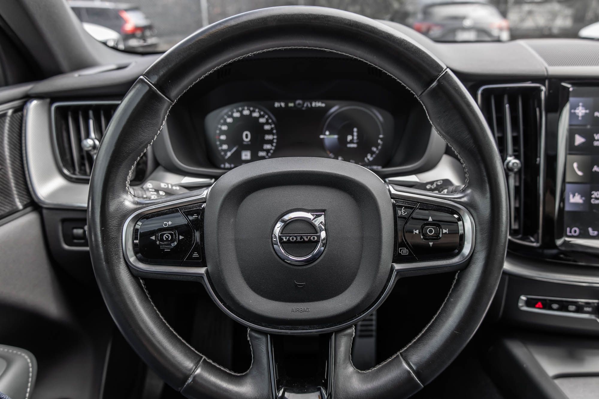 2021 Volvo XC60 in Pointe-Claire, Quebec