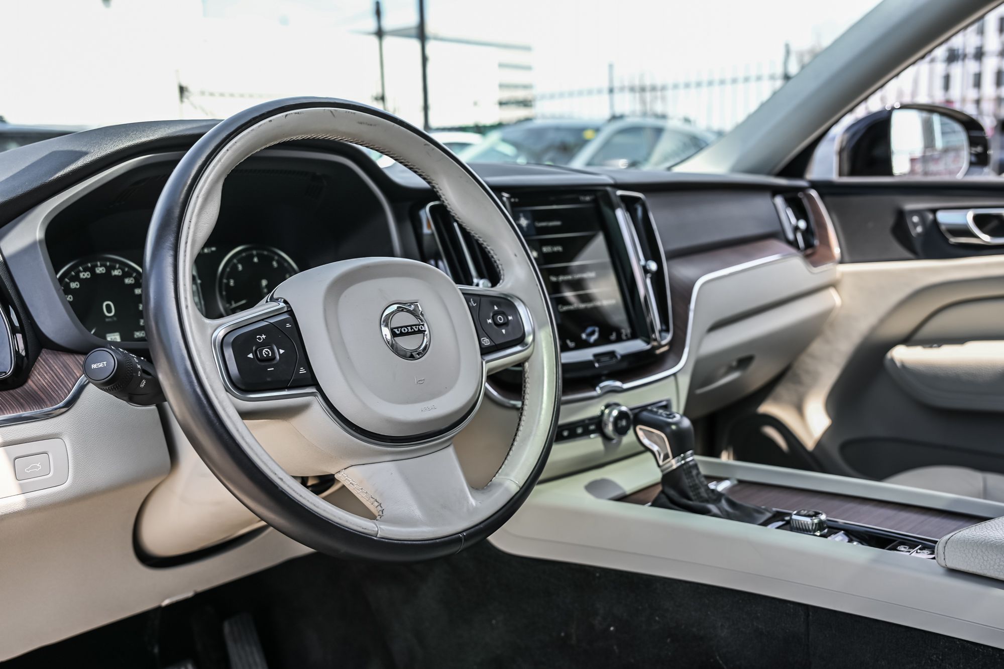 Volvo XC60  2021 à Pointe-Claire, Québec