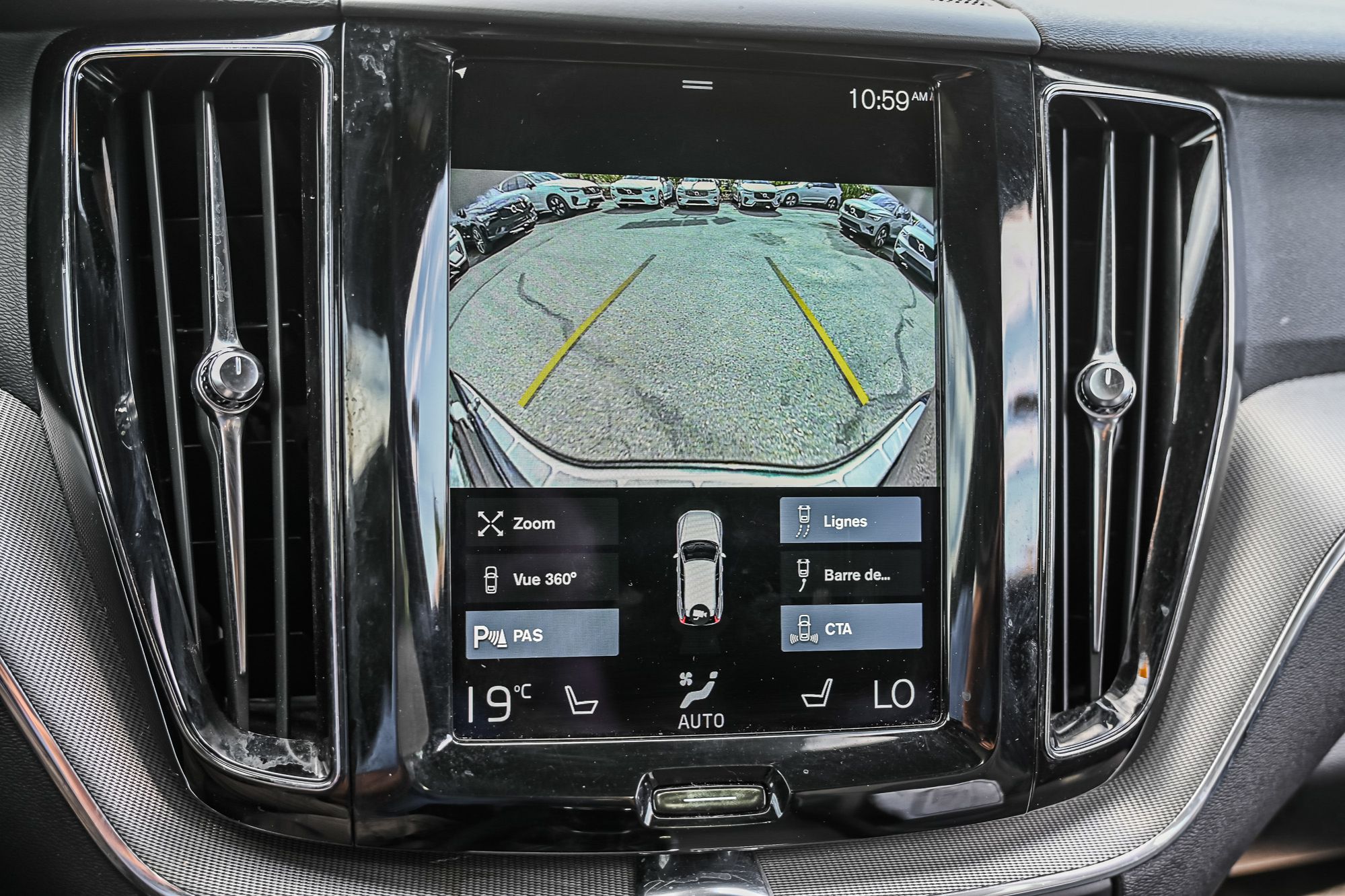 2021 Volvo XC60 in Pointe-Claire, Quebec