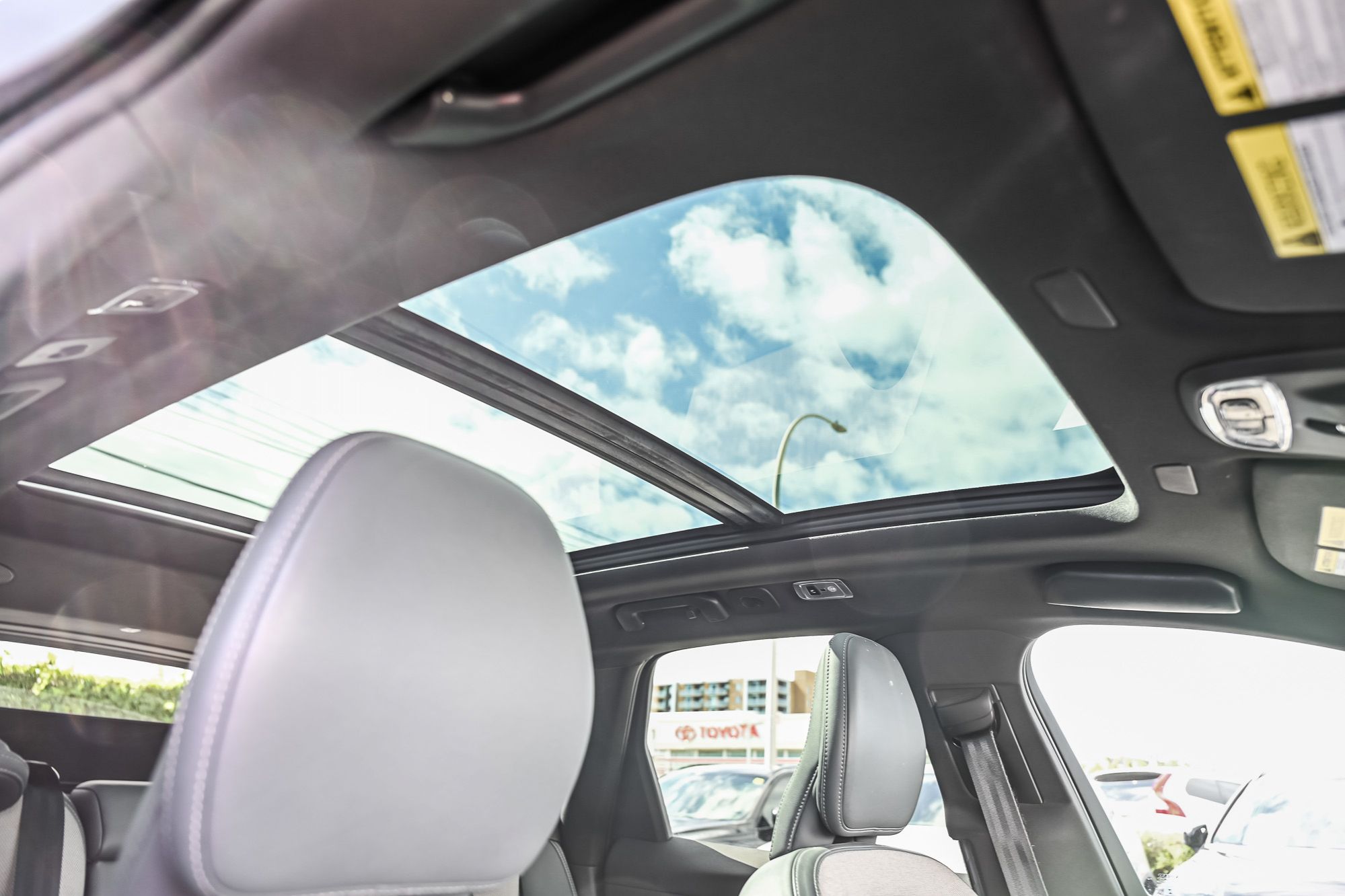 2021 Volvo XC60 in Pointe-Claire, Quebec