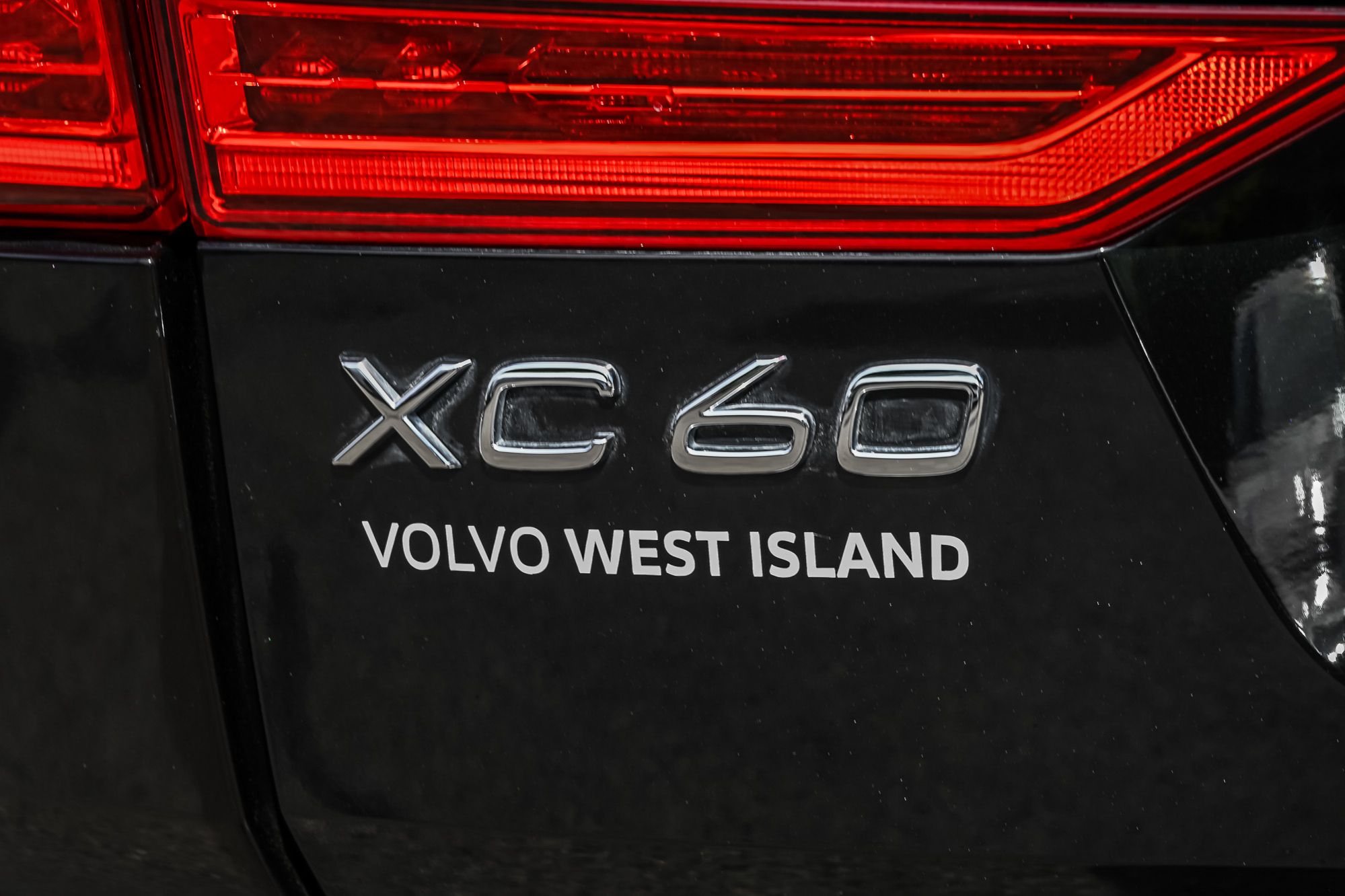 2021 Volvo XC60 in Pointe-Claire, Quebec