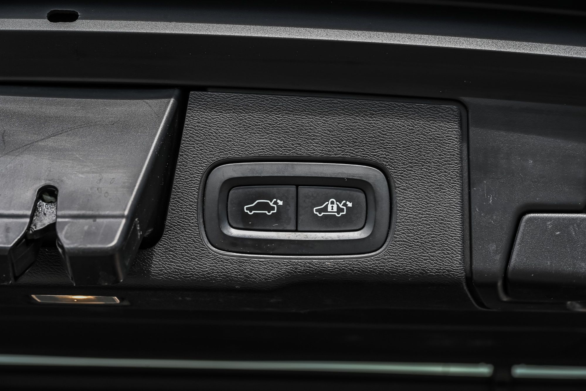 2021 Volvo XC60 in Pointe-Claire, Quebec