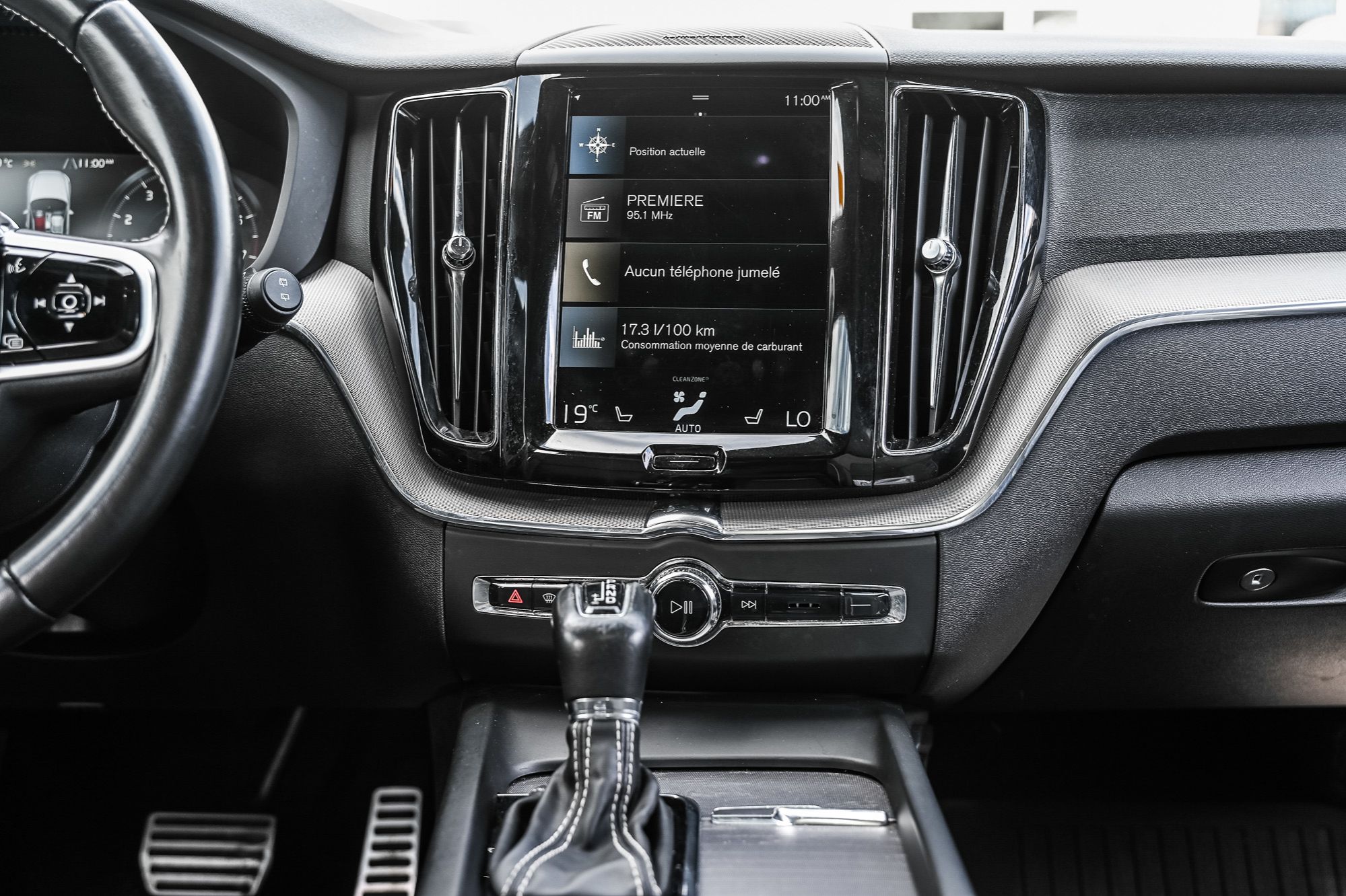 2021 Volvo XC60 in Pointe-Claire, Quebec
