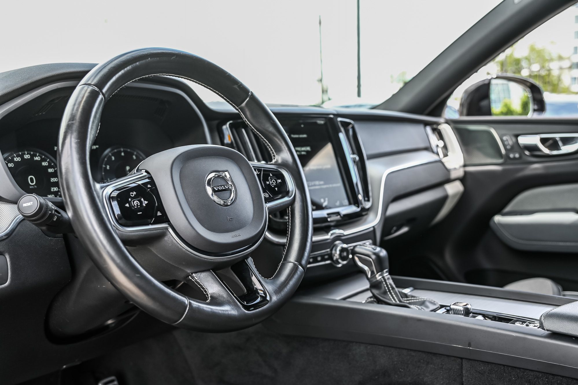 2021 Volvo XC60 in Pointe-Claire, Quebec