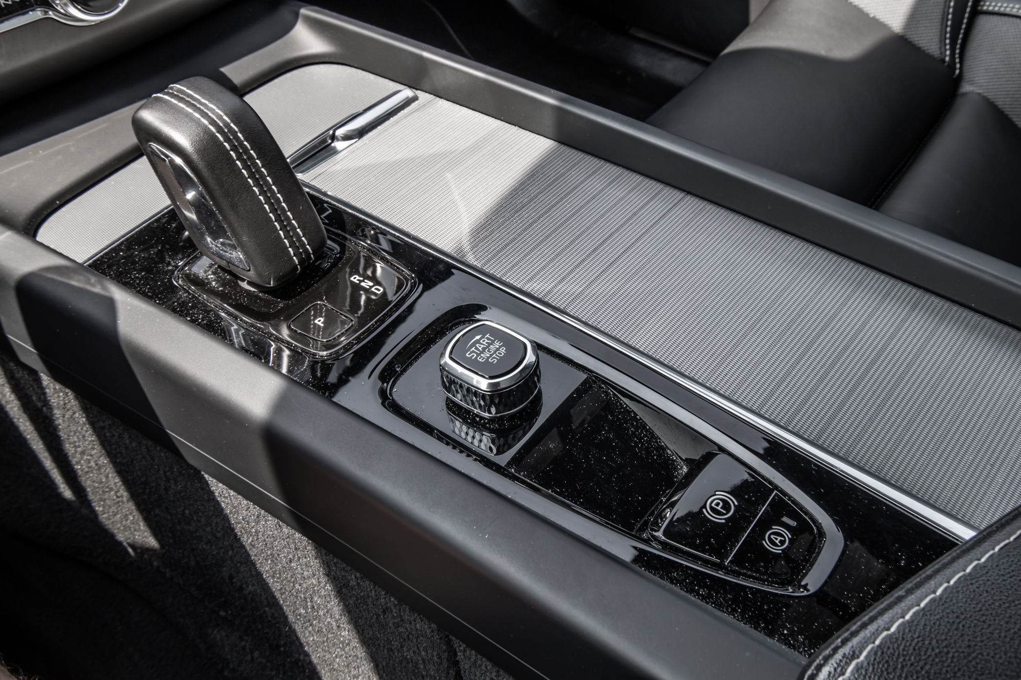 2022 Volvo XC60 in Pointe-Claire, Quebec