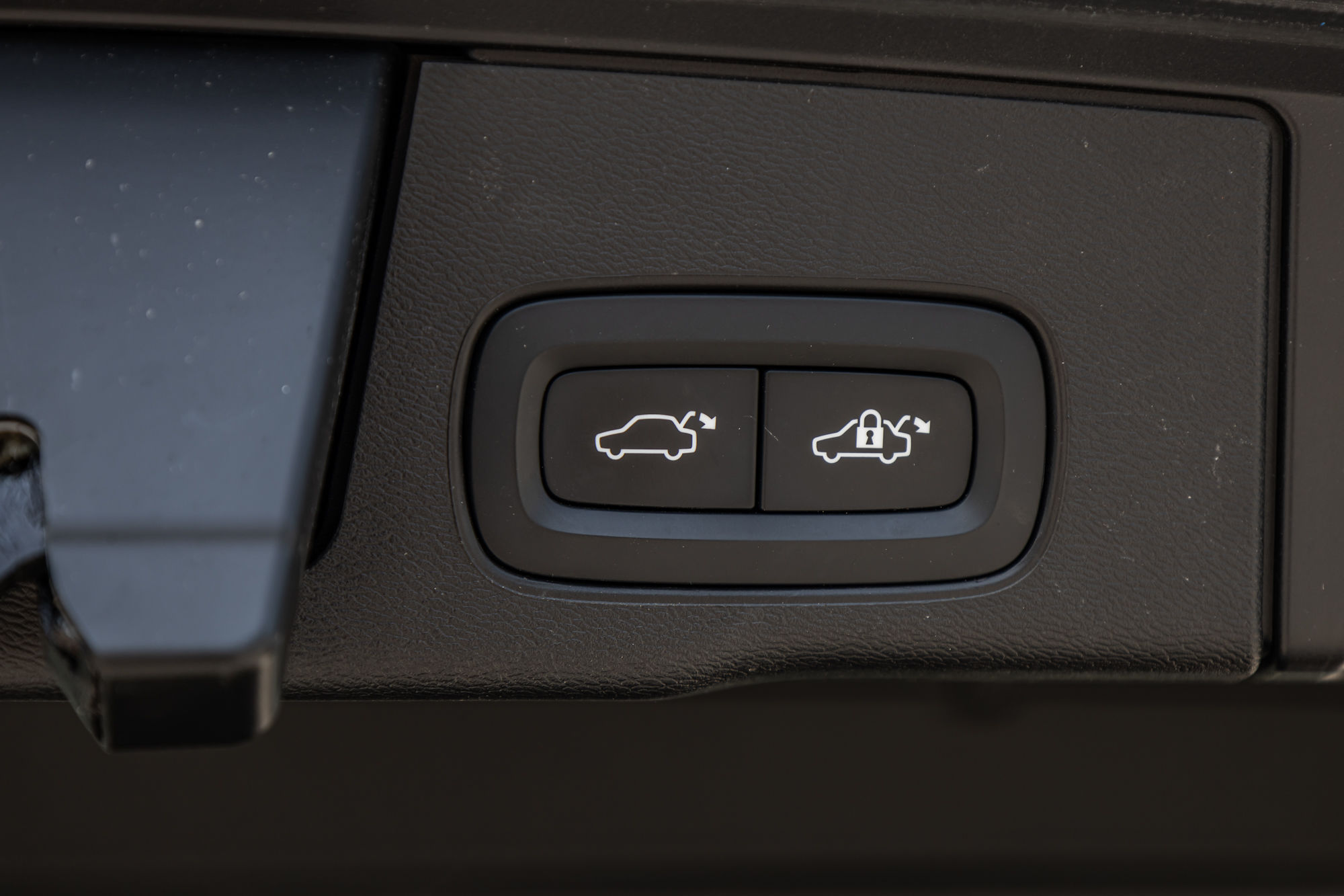 2022 Volvo XC60 in Pointe-Claire, Quebec