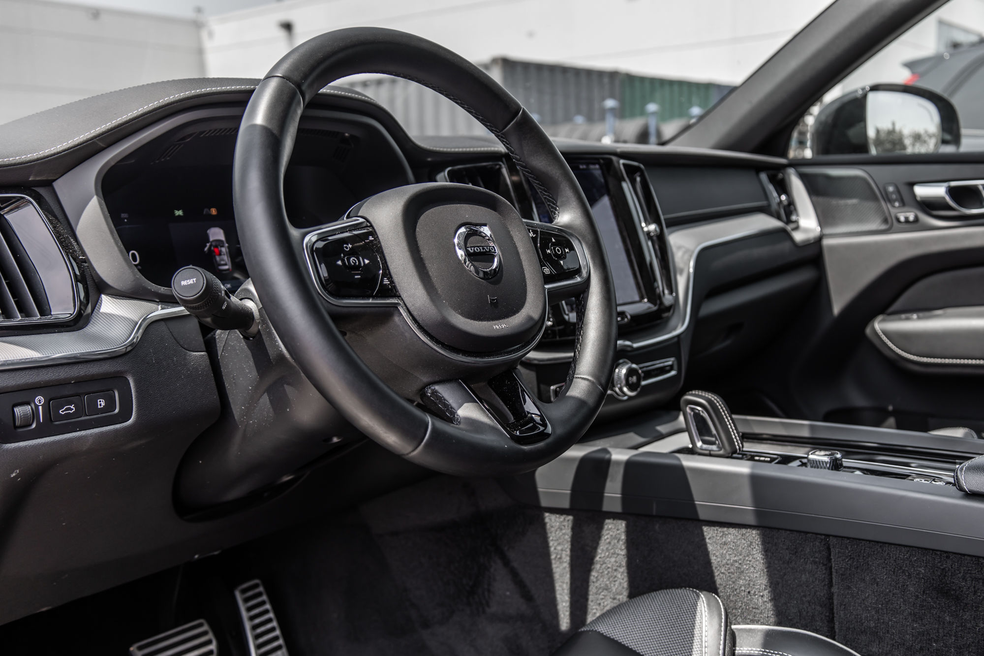 2022 Volvo XC60 in Pointe-Claire, Quebec