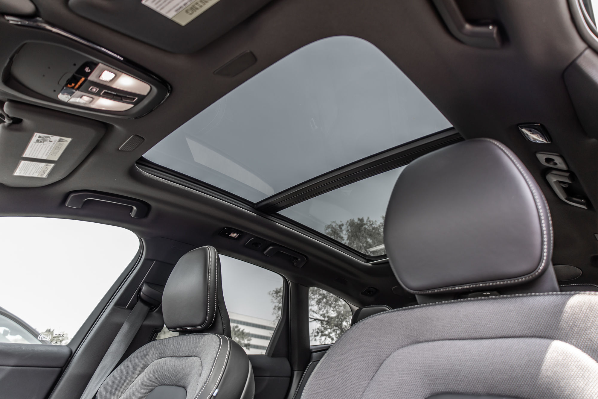 2022 Volvo XC60 in Pointe-Claire, Quebec