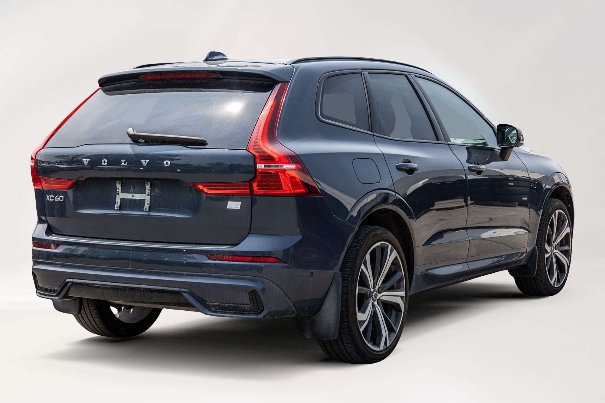2022 Volvo XC60 in Pointe-Claire, Quebec