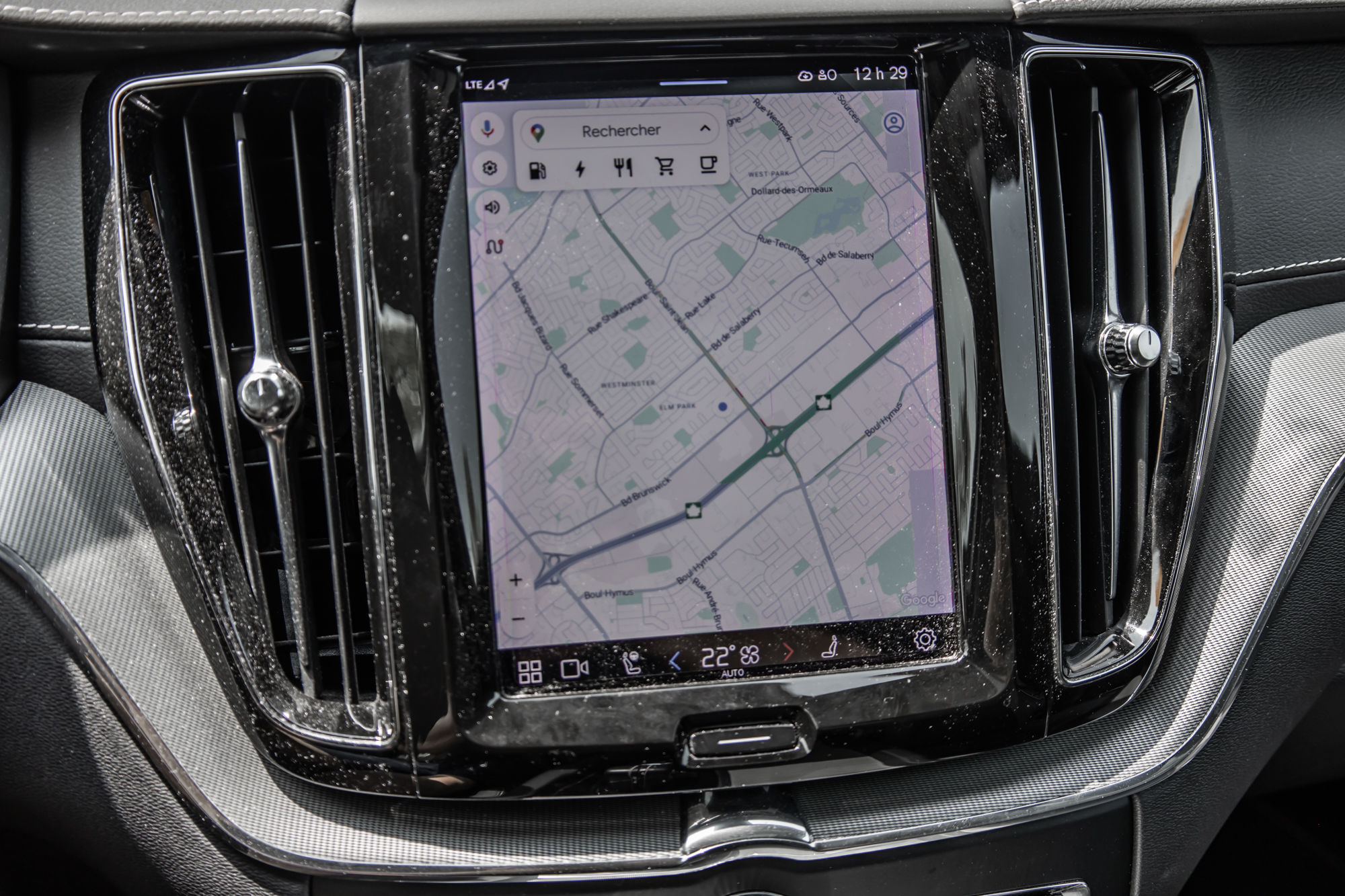 2022 Volvo XC60 in Pointe-Claire, Quebec