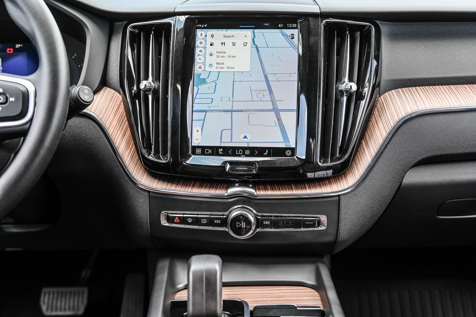 2022 Volvo XC60 in Pointe-Claire, Quebec