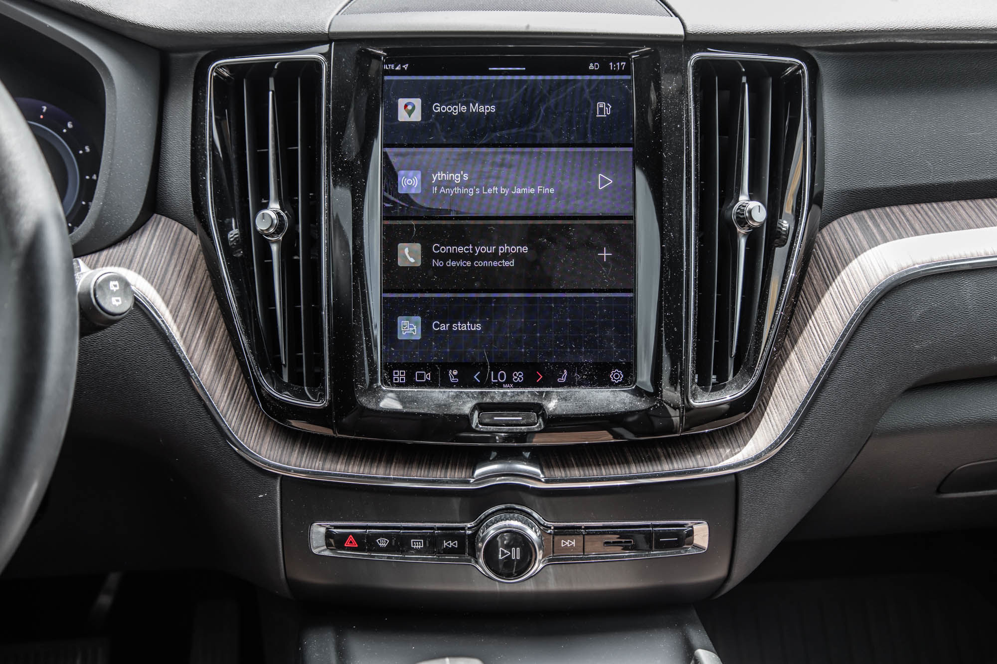 2022 Volvo XC60 in Pointe-Claire, Quebec