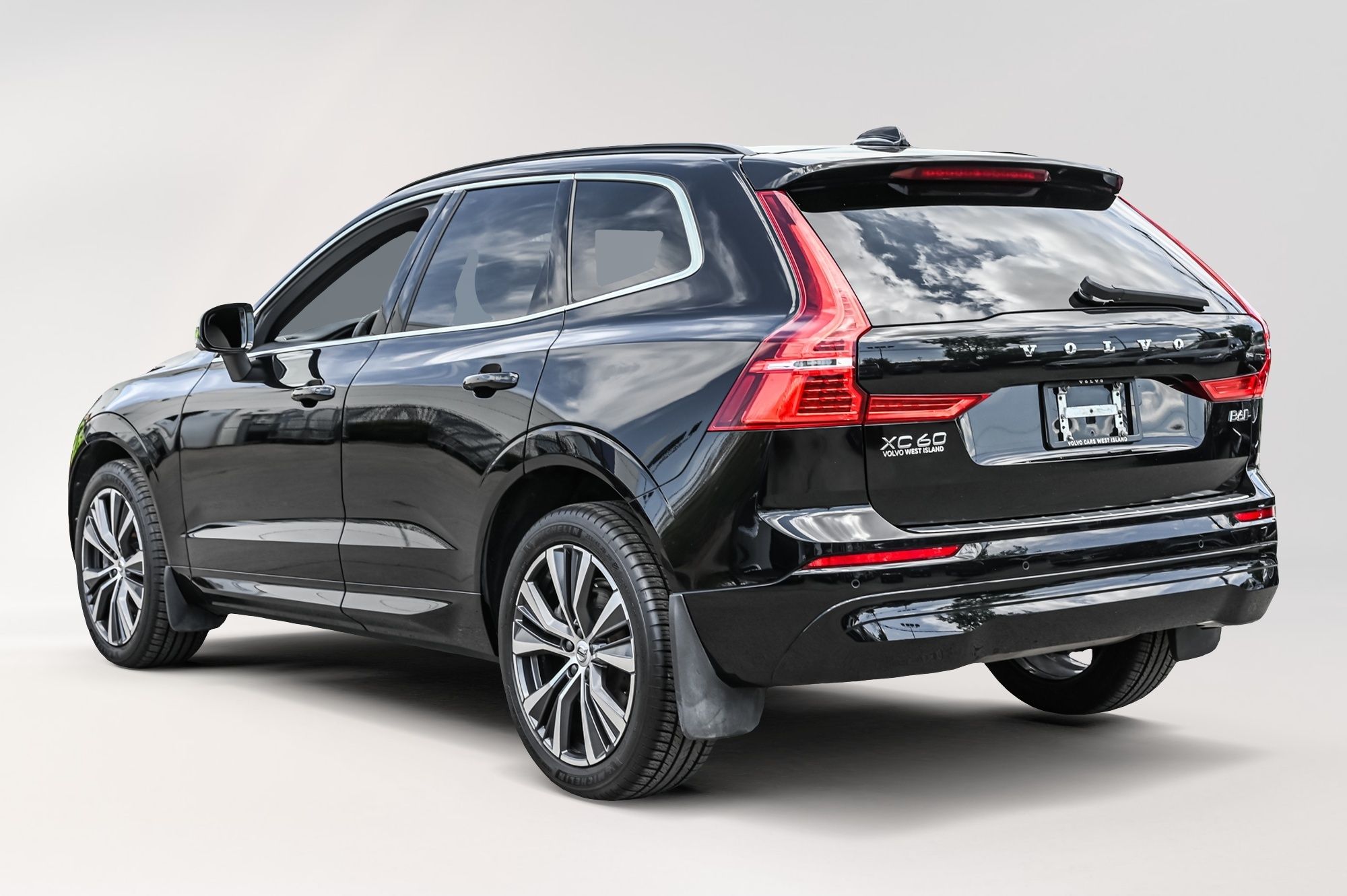 2022 Volvo XC60 in Pointe-Claire, Quebec