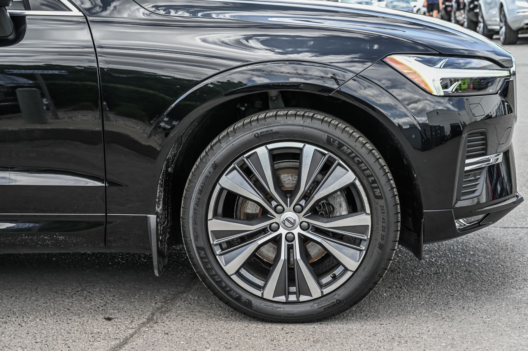 2022 Volvo XC60 in Pointe-Claire, Quebec