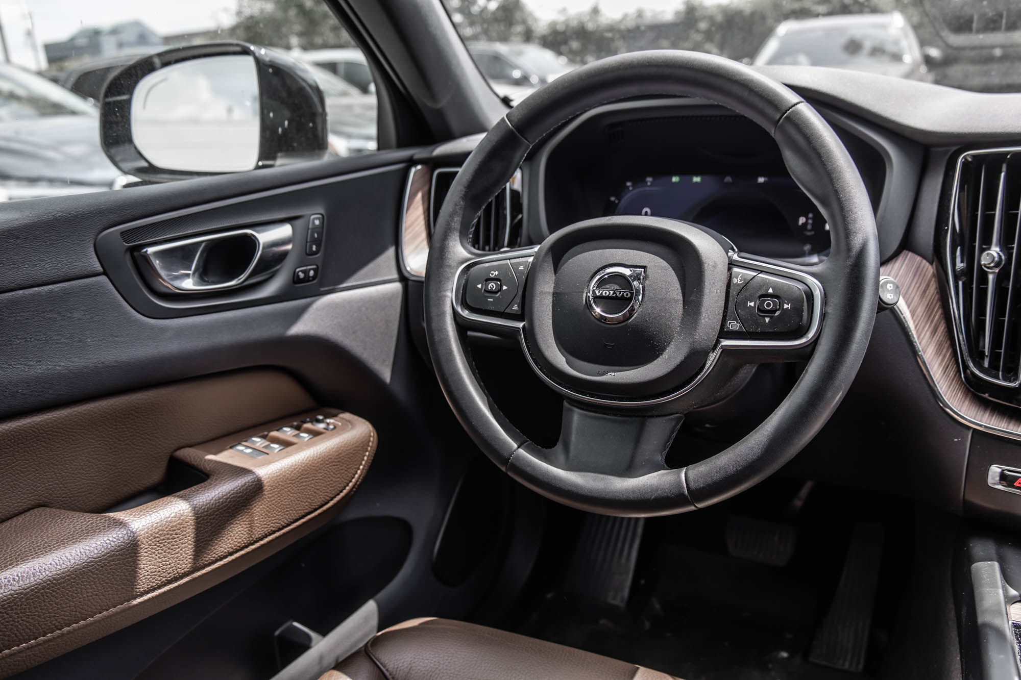 2022 Volvo XC60 in Pointe-Claire, Quebec