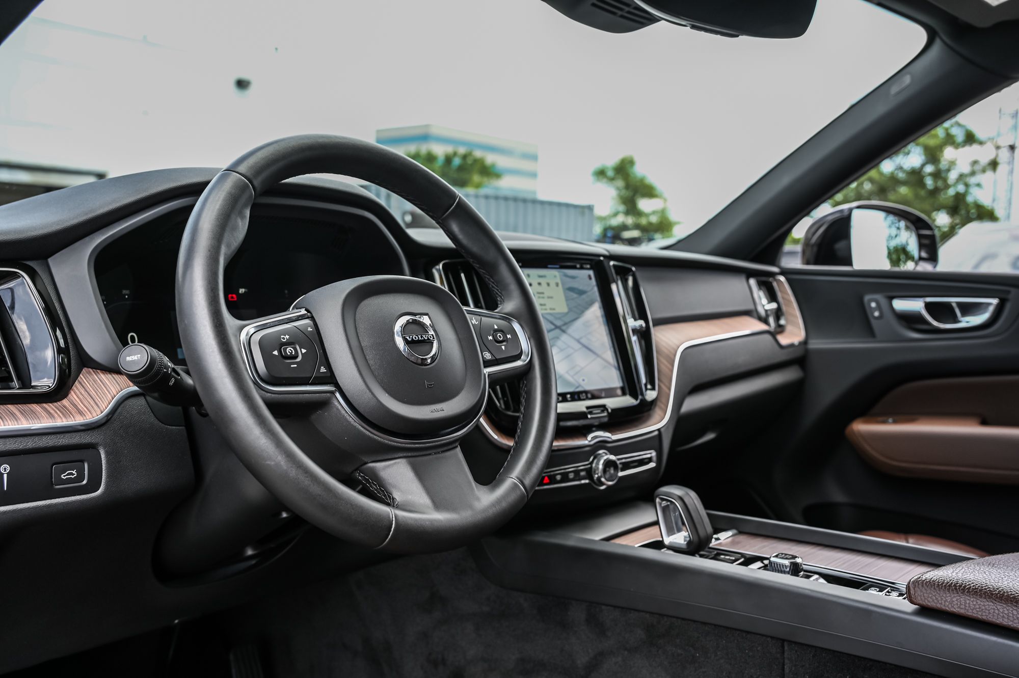 2022 Volvo XC60 in Pointe-Claire, Quebec