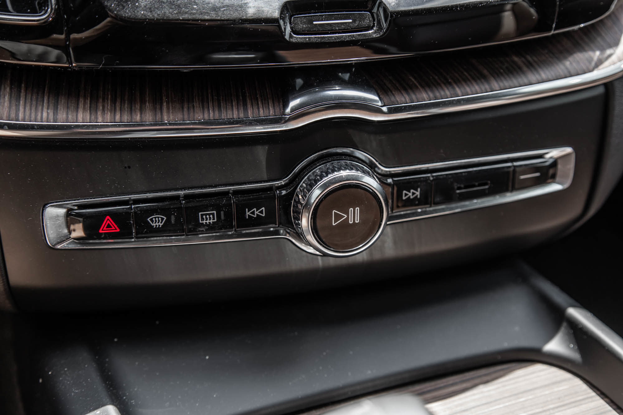 2022 Volvo XC60 in Pointe-Claire, Quebec