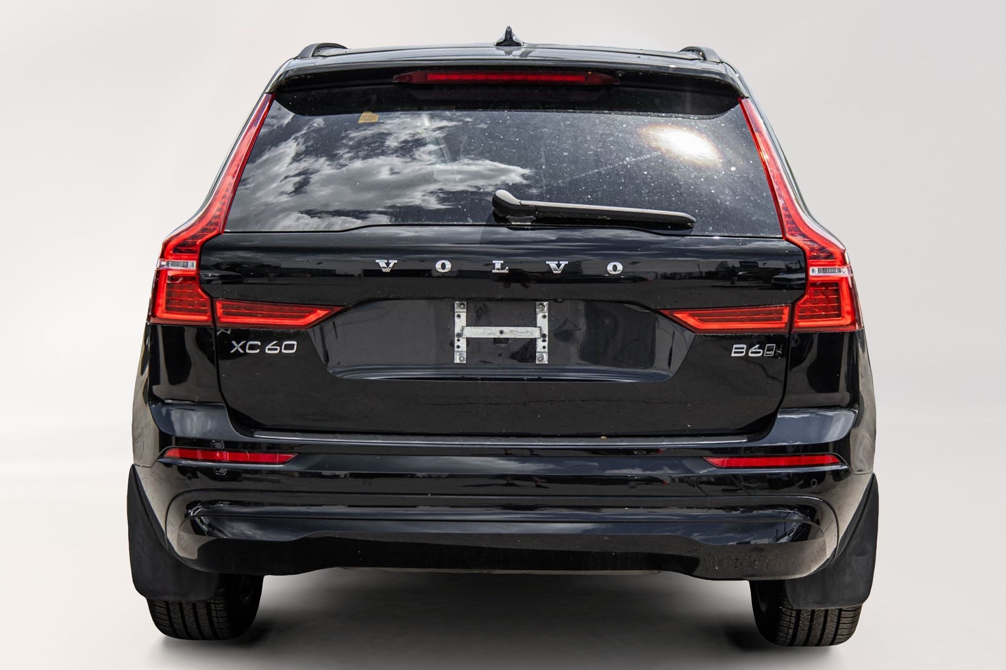 2022 Volvo XC60 in Pointe-Claire, Quebec