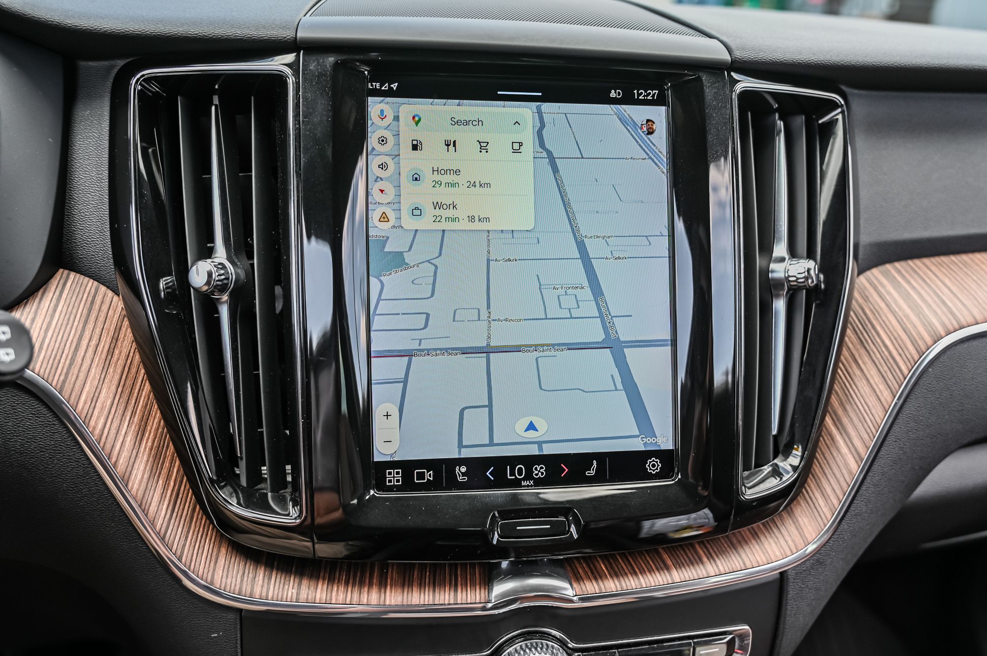 2022 Volvo XC60 in Pointe-Claire, Quebec