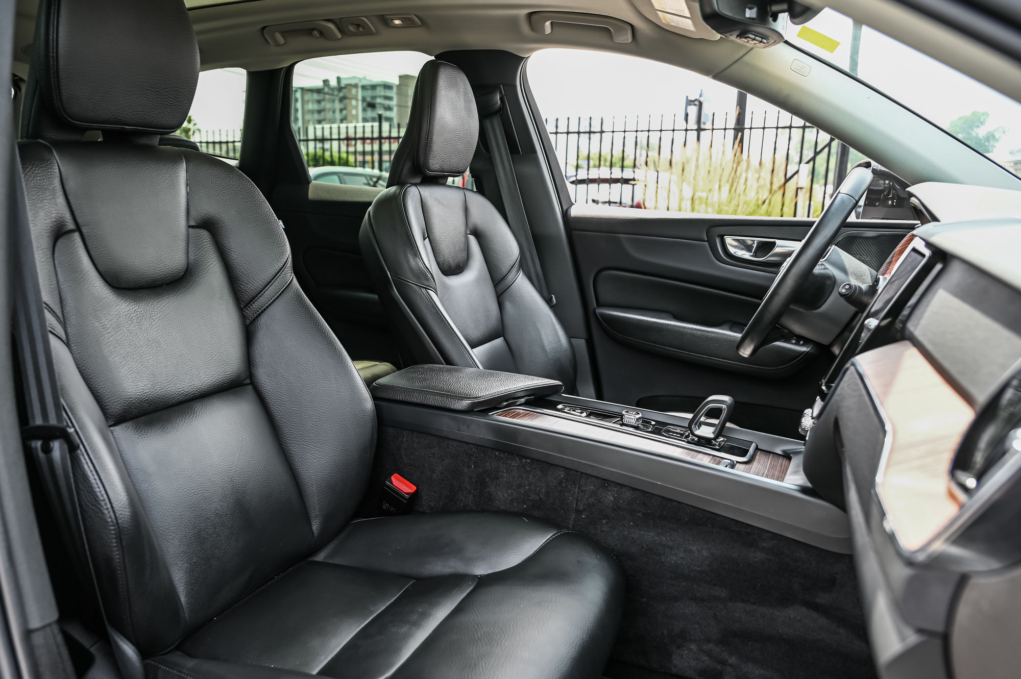 2022 Volvo XC60 in Pointe-Claire, Quebec