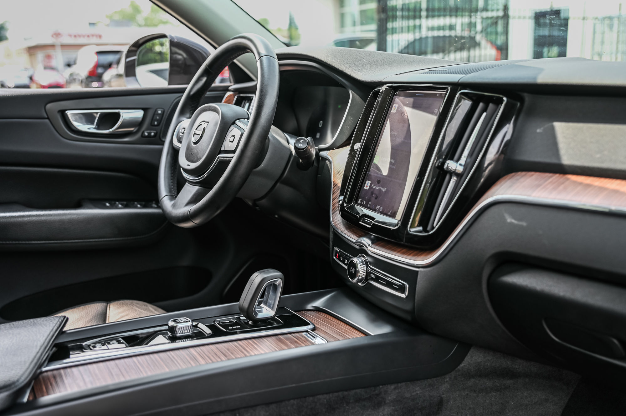2022 Volvo XC60 in Pointe-Claire, Quebec