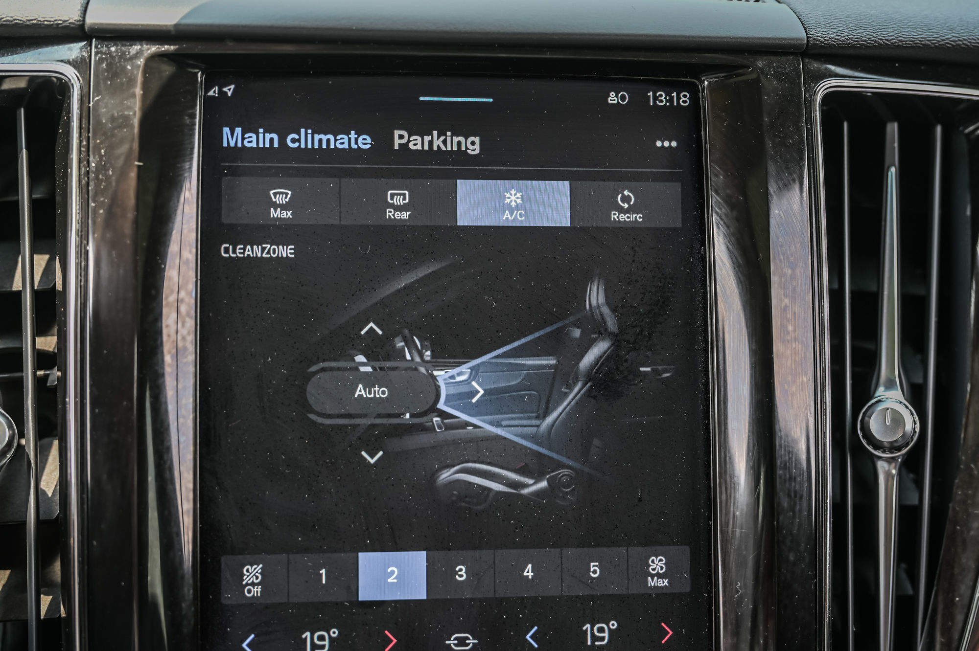 2022 Volvo XC60 in Pointe-Claire, Quebec