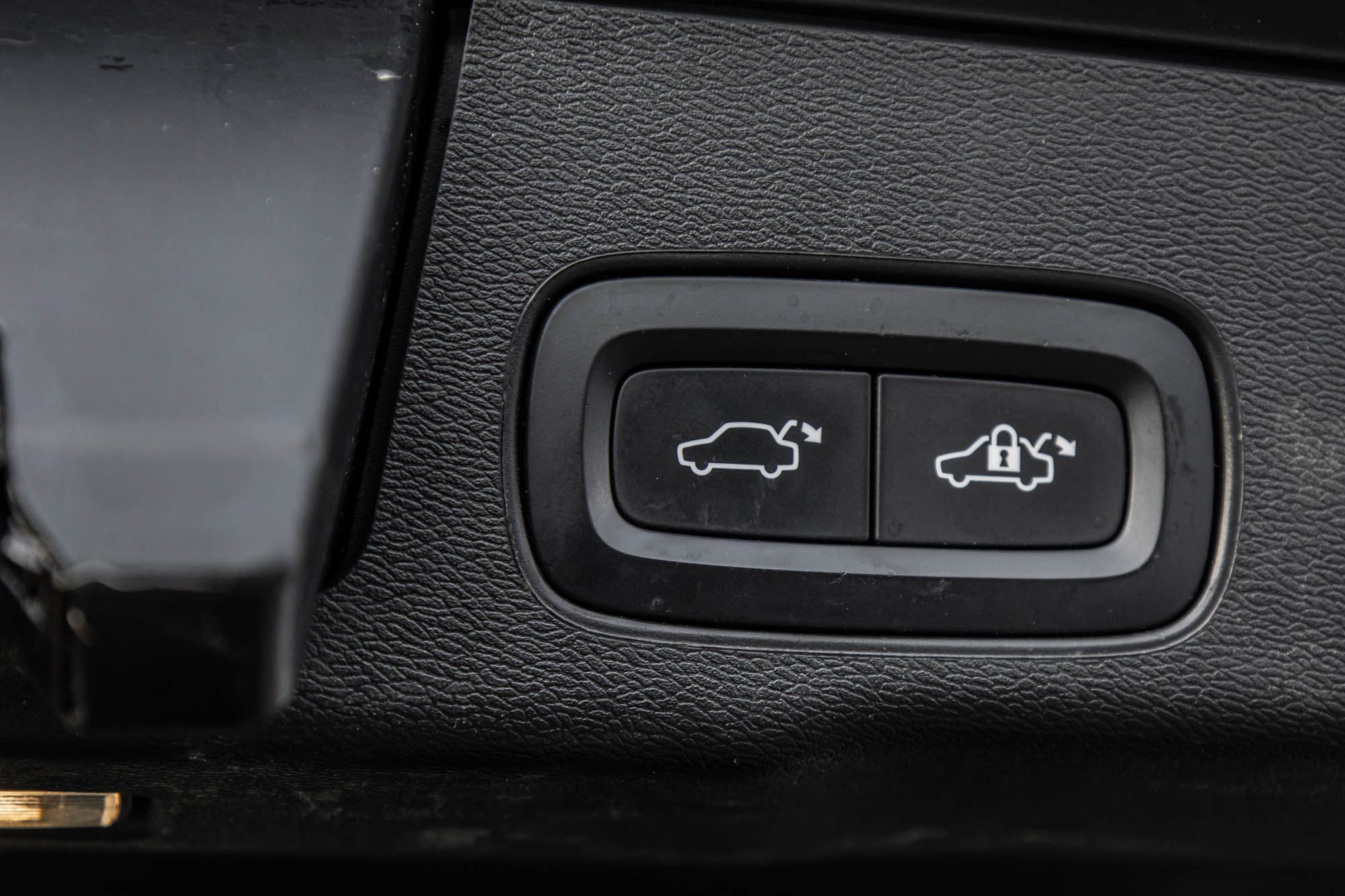 2022 Volvo XC60 in Pointe-Claire, Quebec