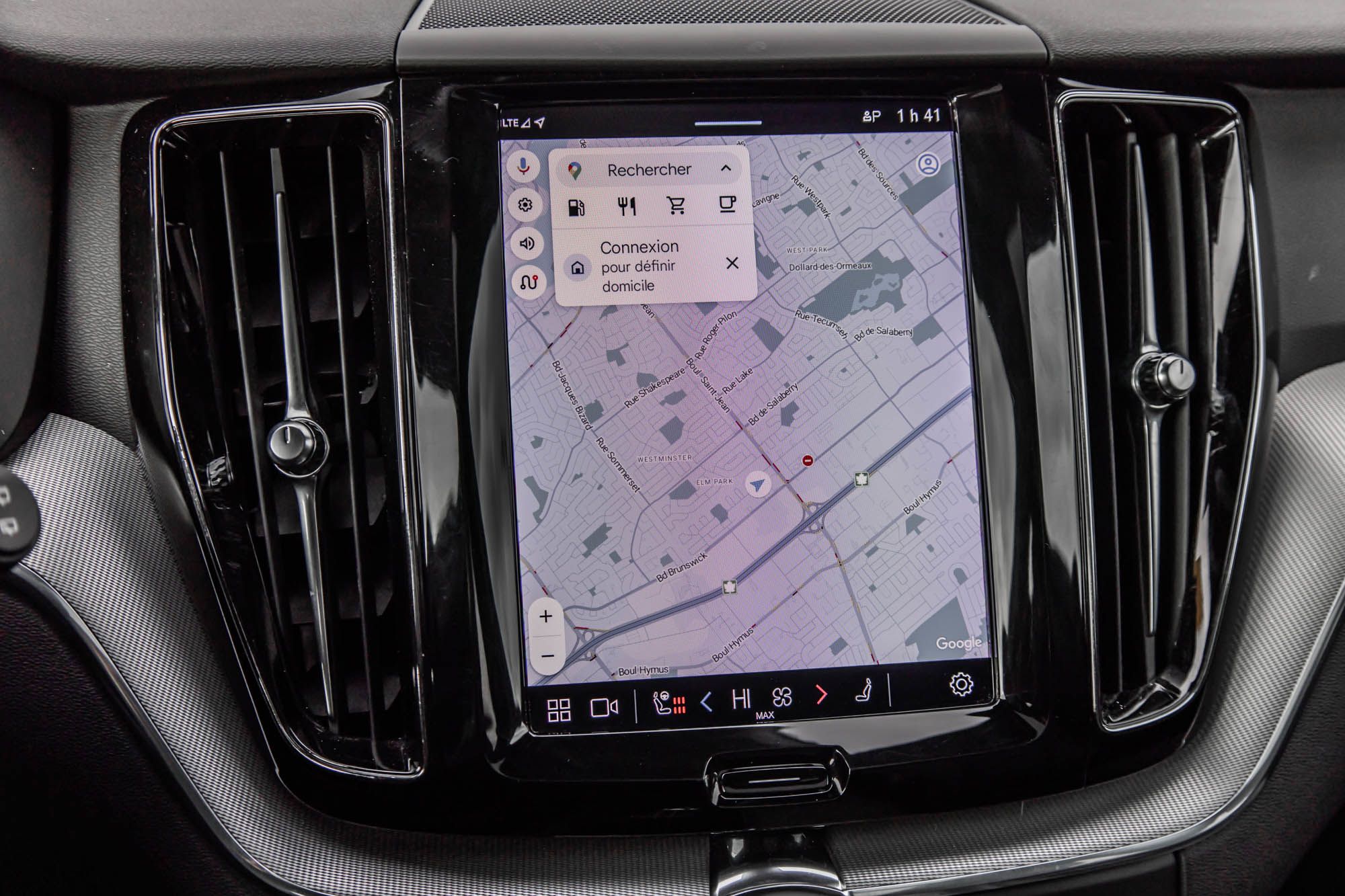 2022 Volvo XC60 in Pointe-Claire, Quebec