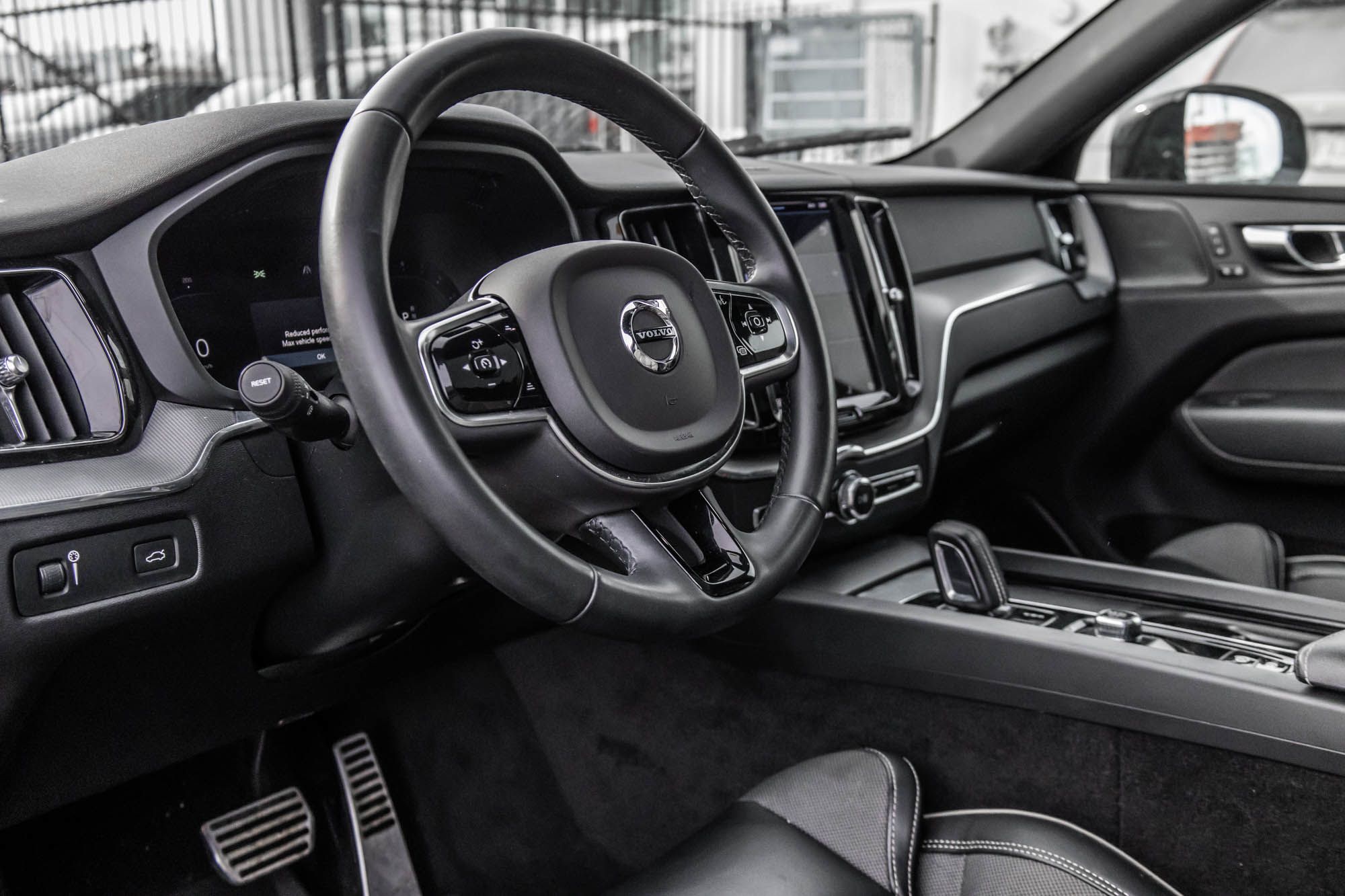 2022 Volvo XC60 in Pointe-Claire, Quebec