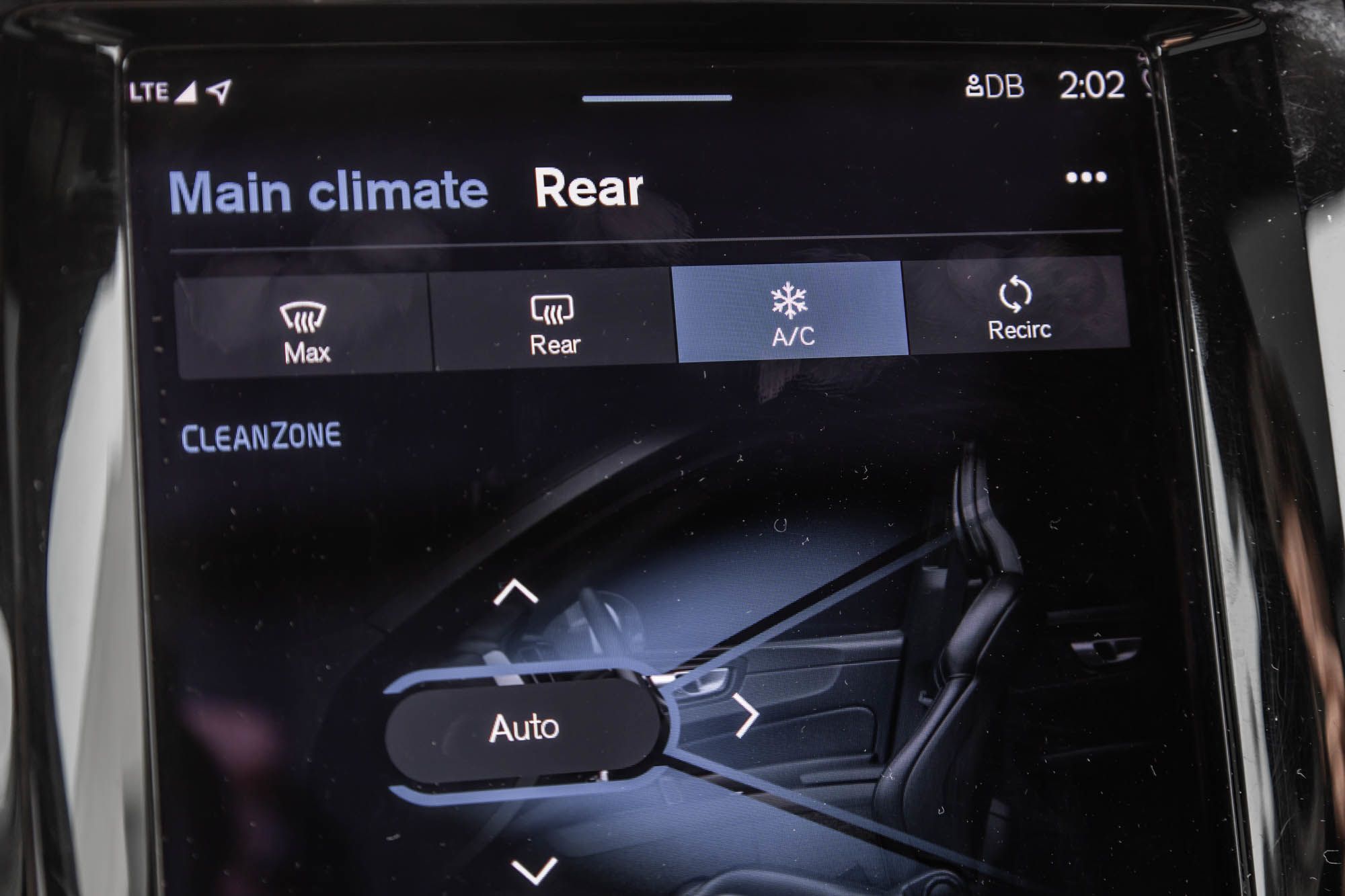 2022 Volvo XC60 in Pointe-Claire, Quebec