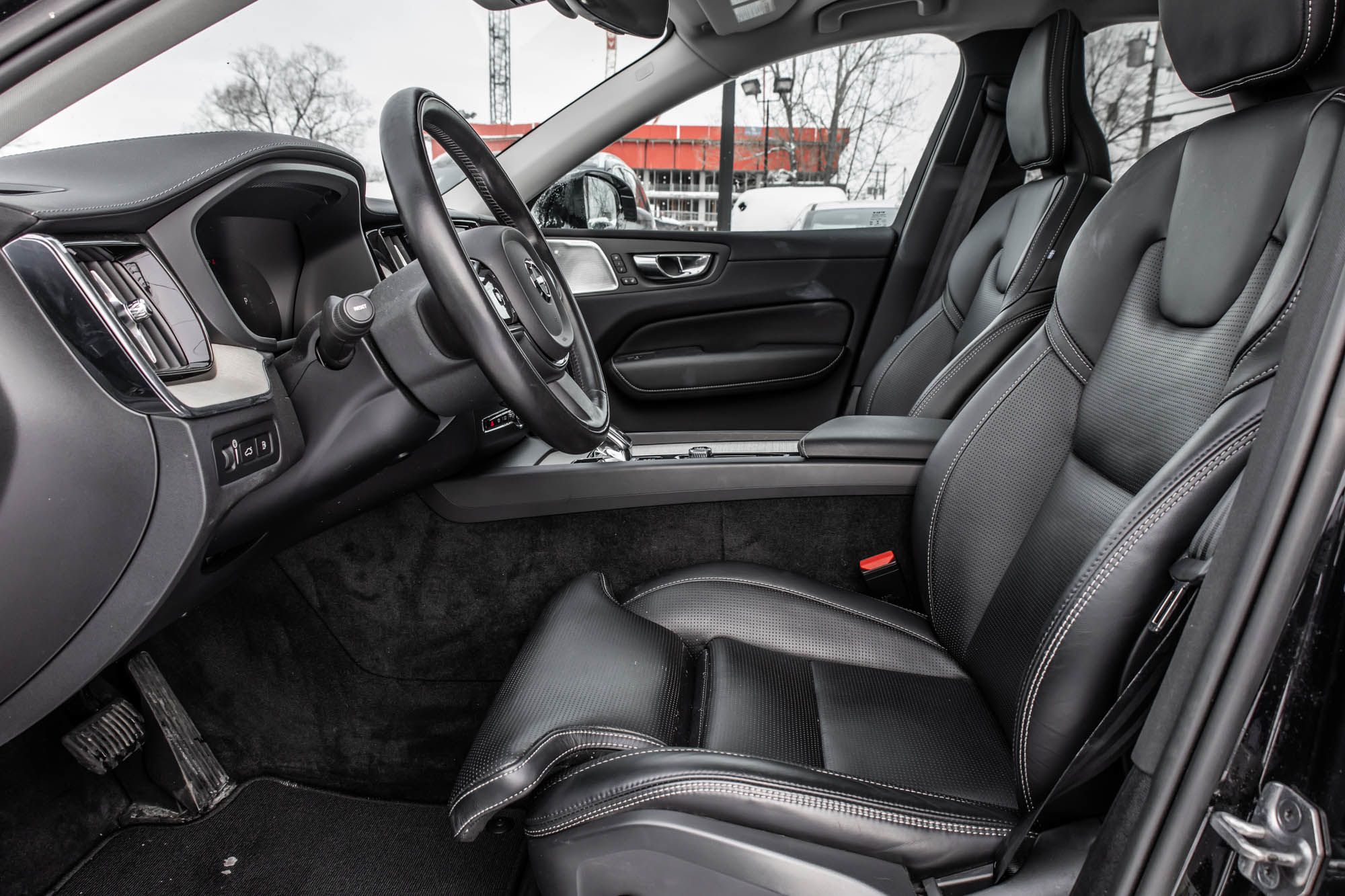 2022 Volvo XC60 in Pointe-Claire, Quebec