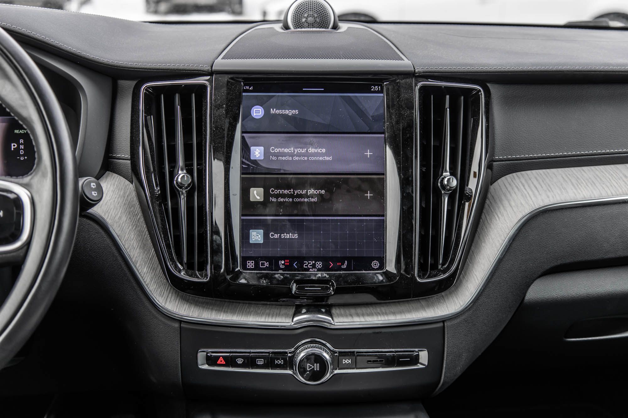 2022 Volvo XC60 in Pointe-Claire, Quebec