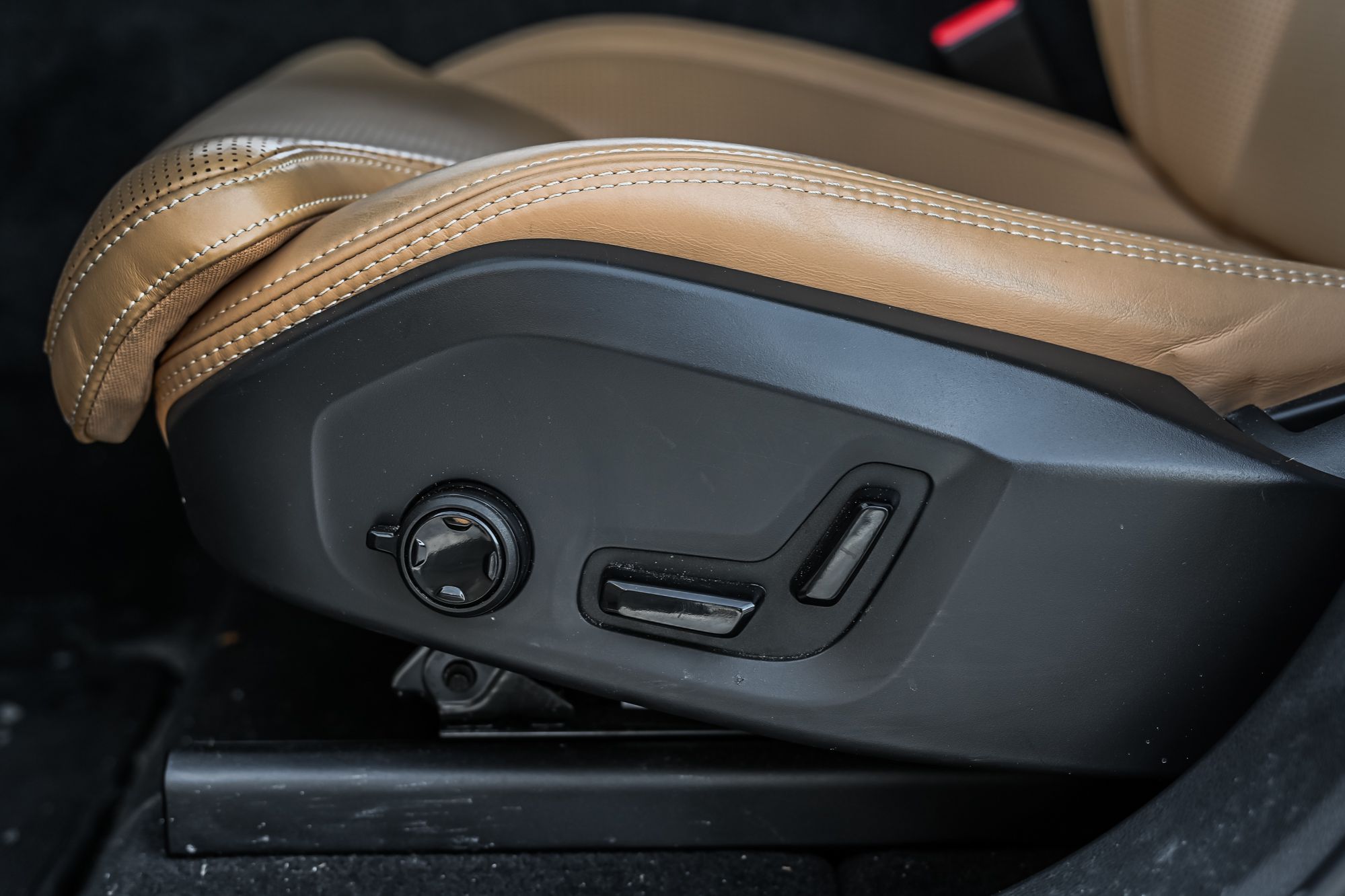 2022 Volvo XC60 in Pointe-Claire, Quebec