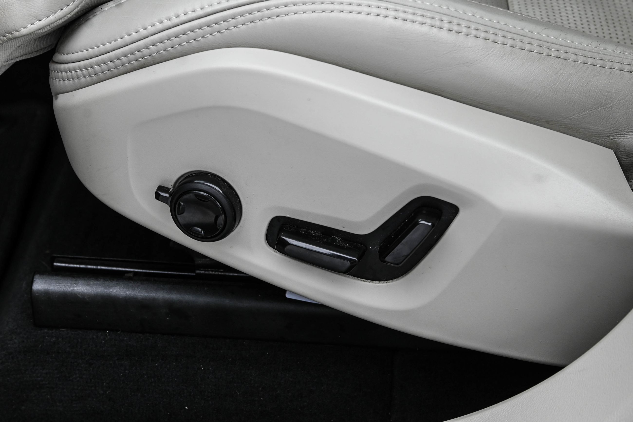 Volvo XC60  2022 à Pointe-Claire, Québec